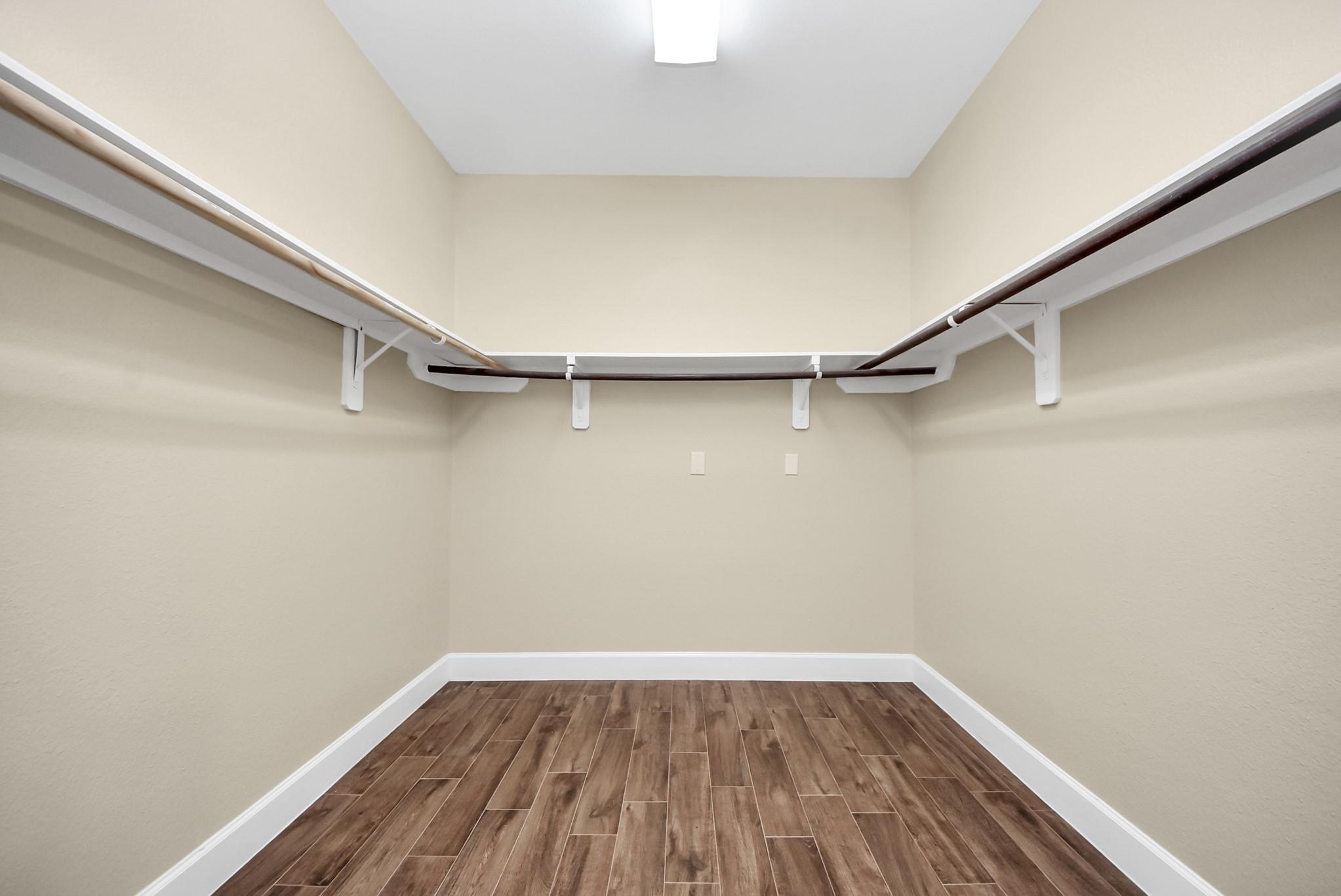 9322 Cold River Court