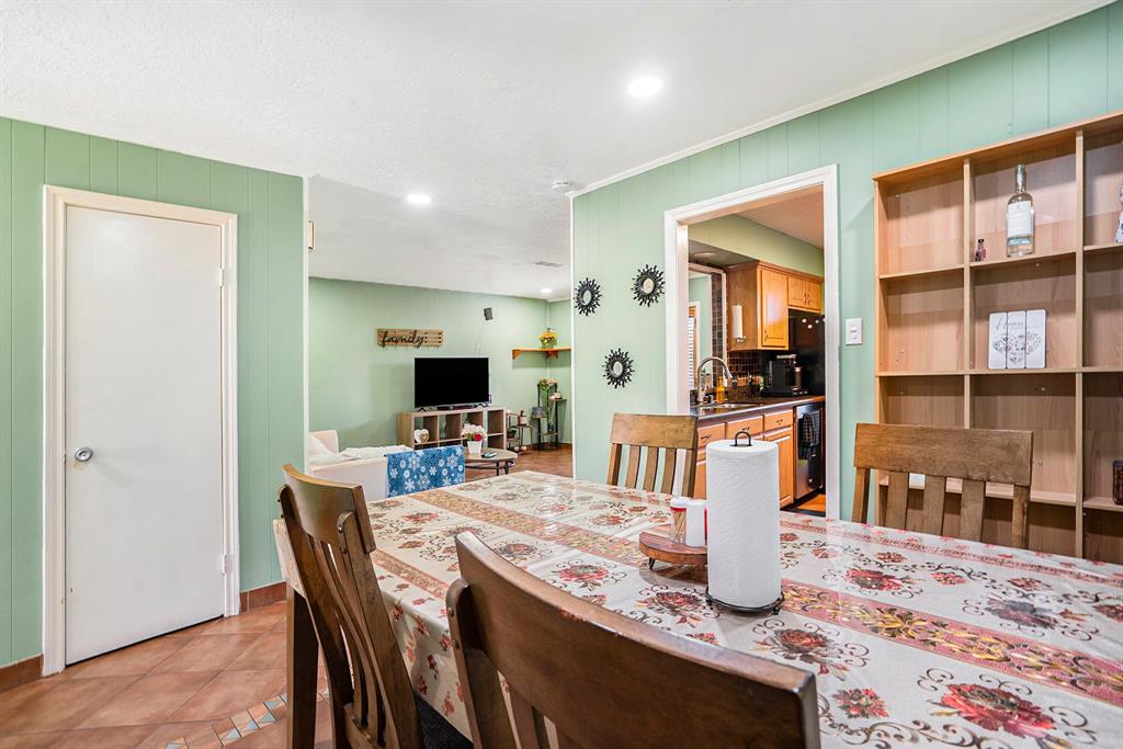 1809 Country Village Boulevard