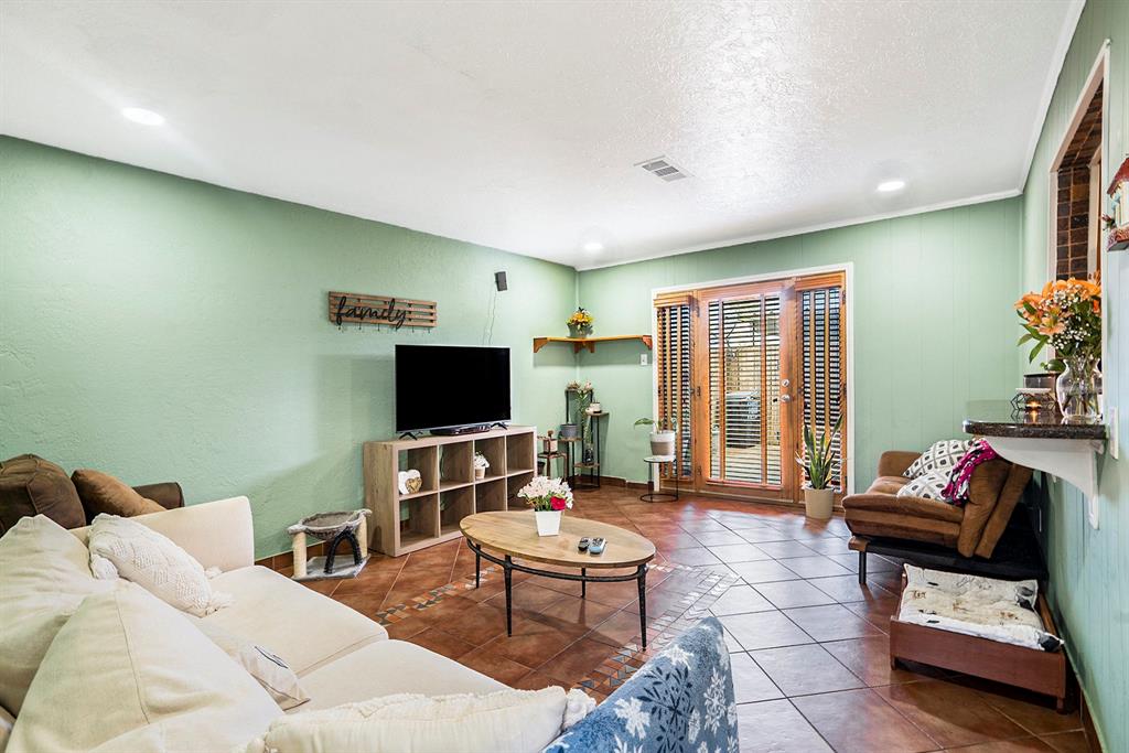1809 Country Village Boulevard