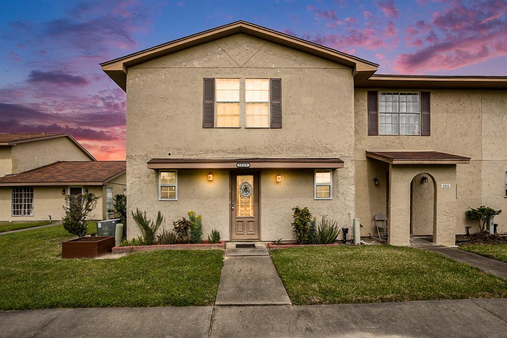 1809 Country Village Boulevard