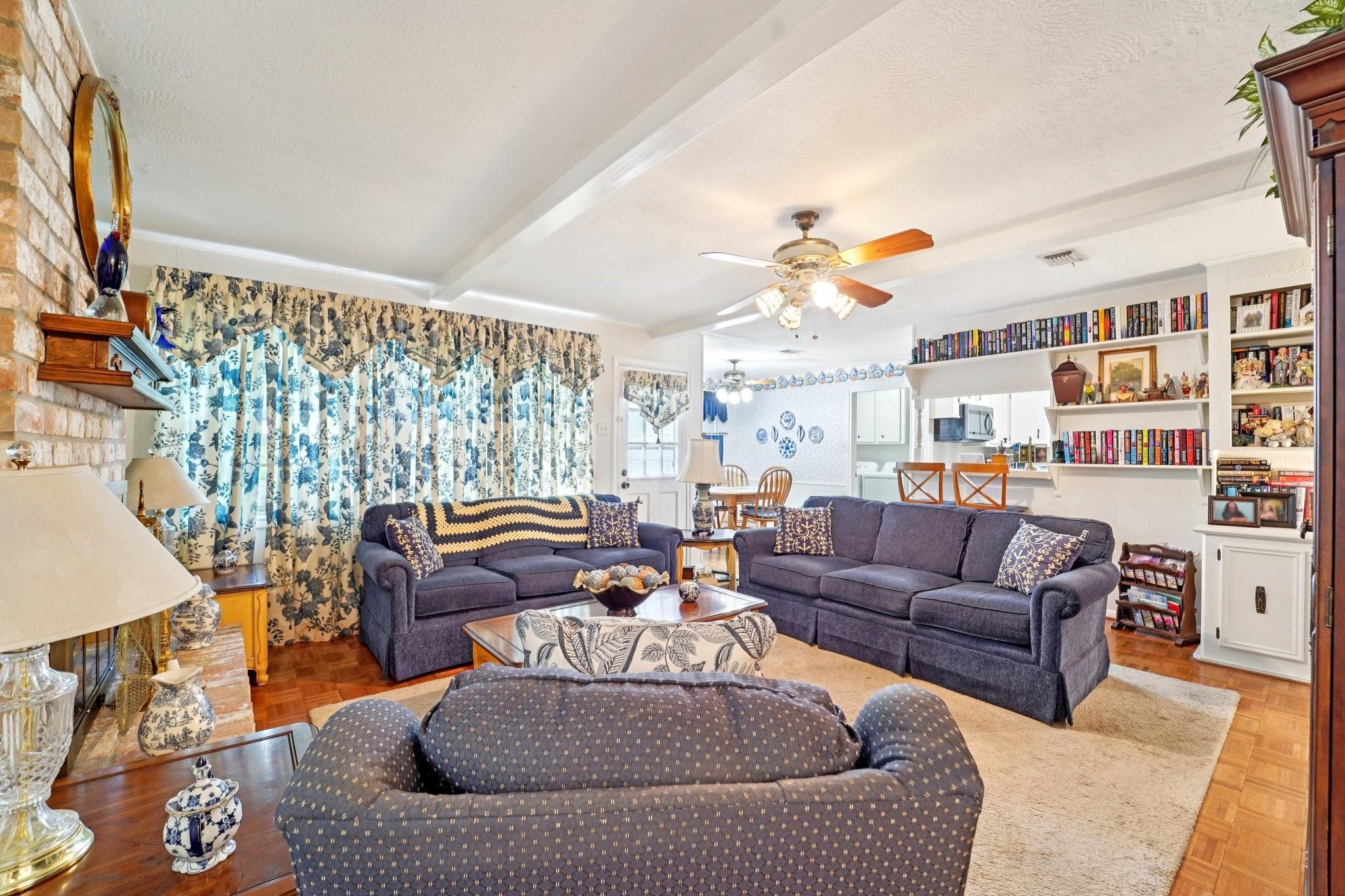 5923 Pinewood Springs Drive