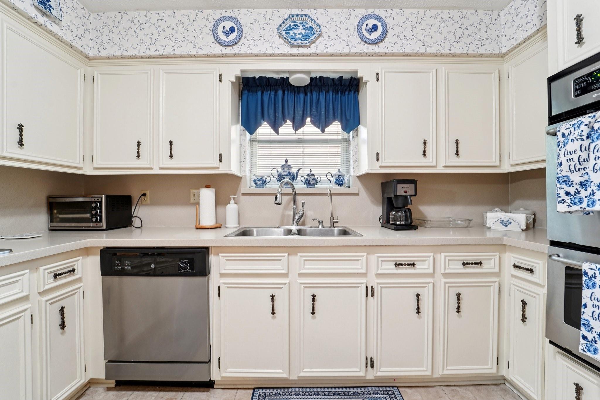 5923 Pinewood Springs Drive