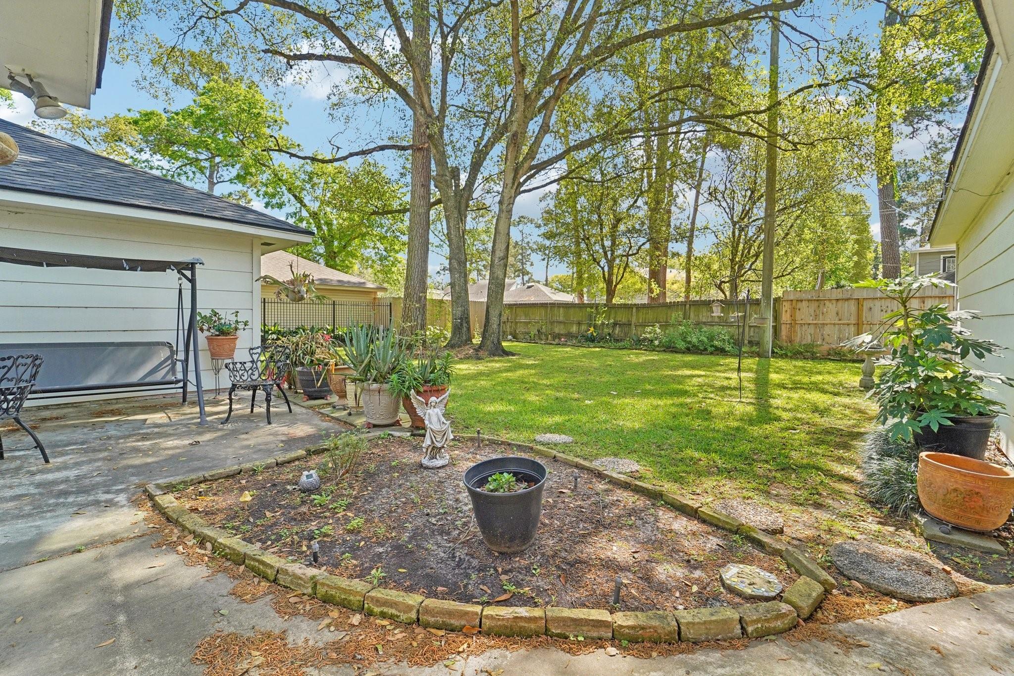 5923 Pinewood Springs Drive