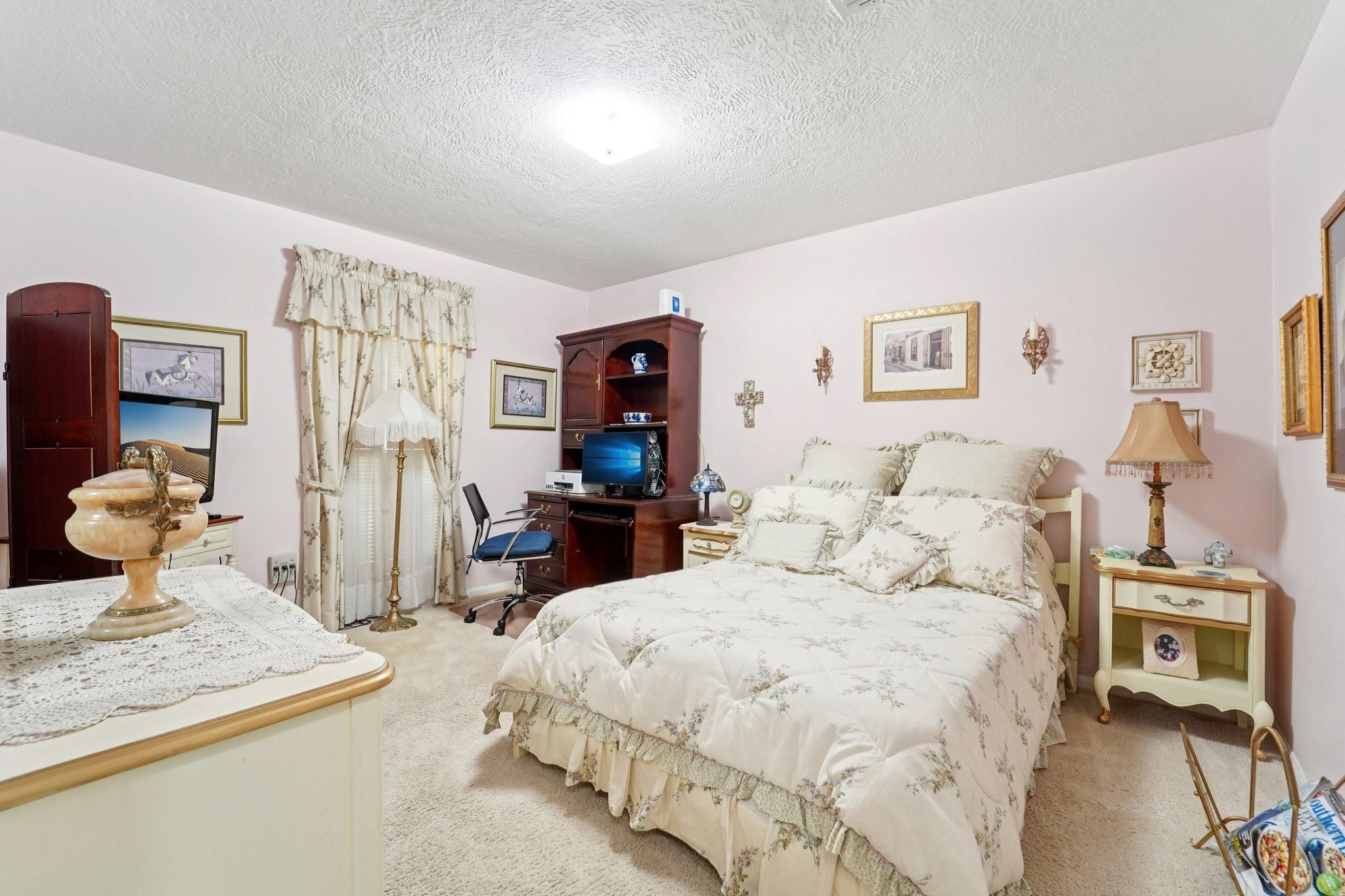 5923 Pinewood Springs Drive