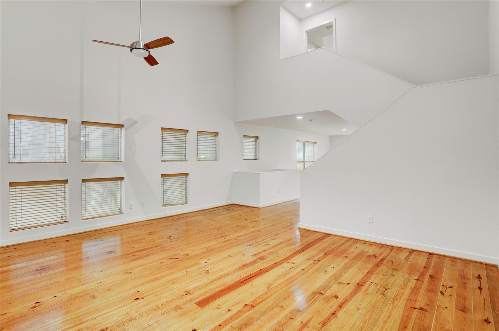 2720 Chenevert Street