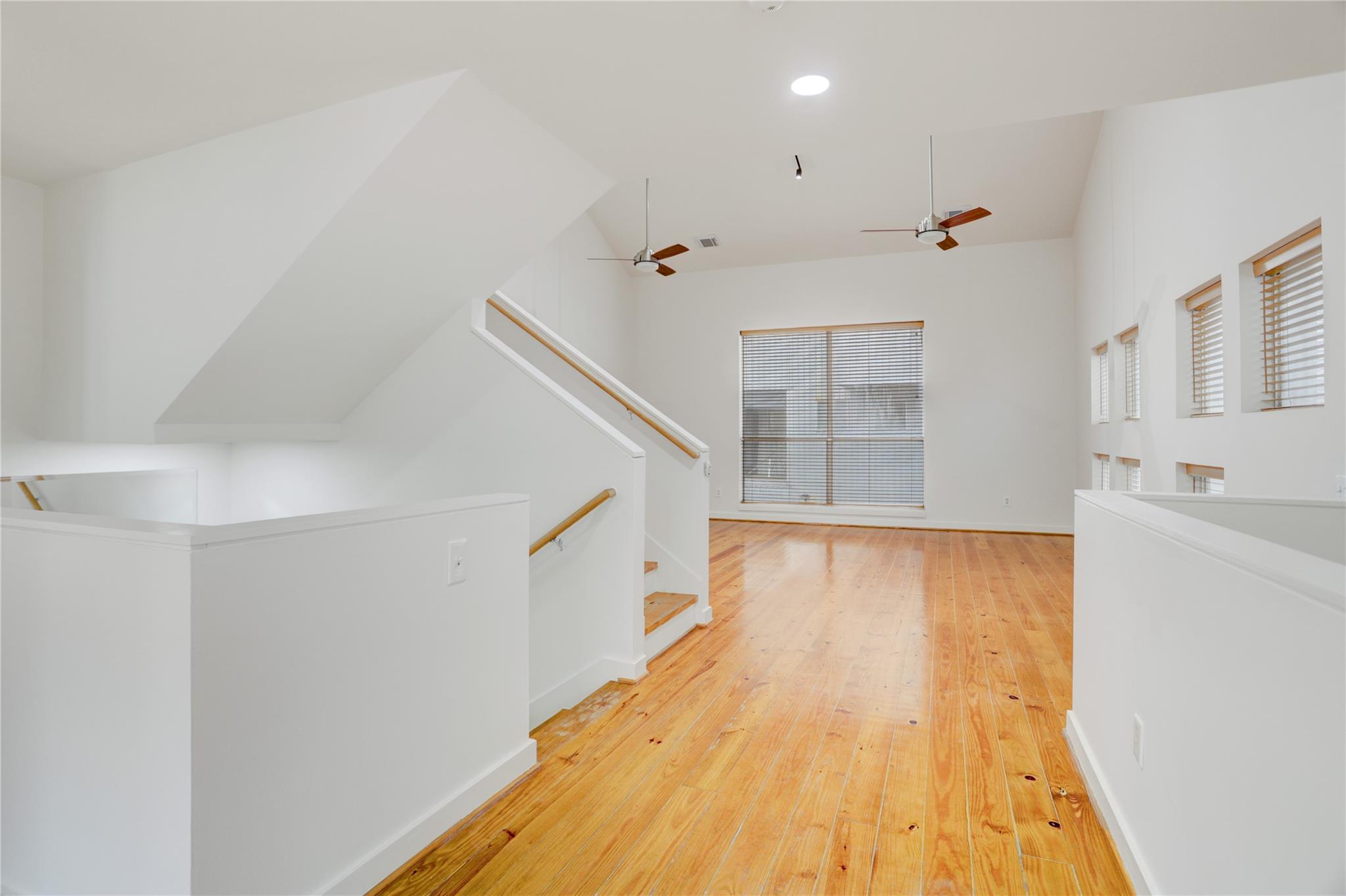 2720 Chenevert Street