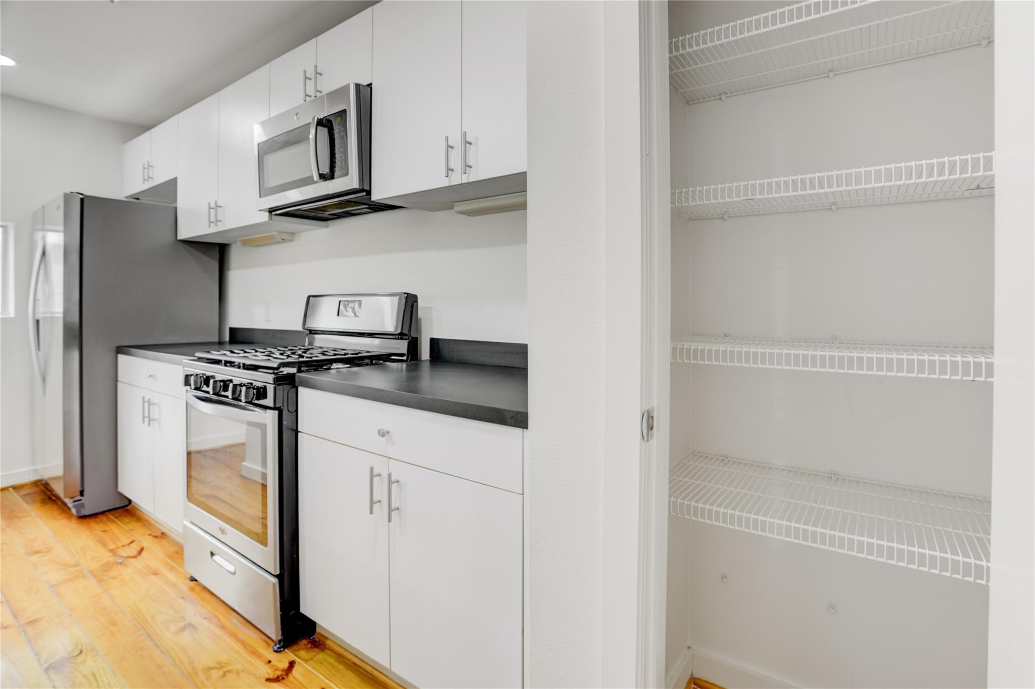 2720 Chenevert Street