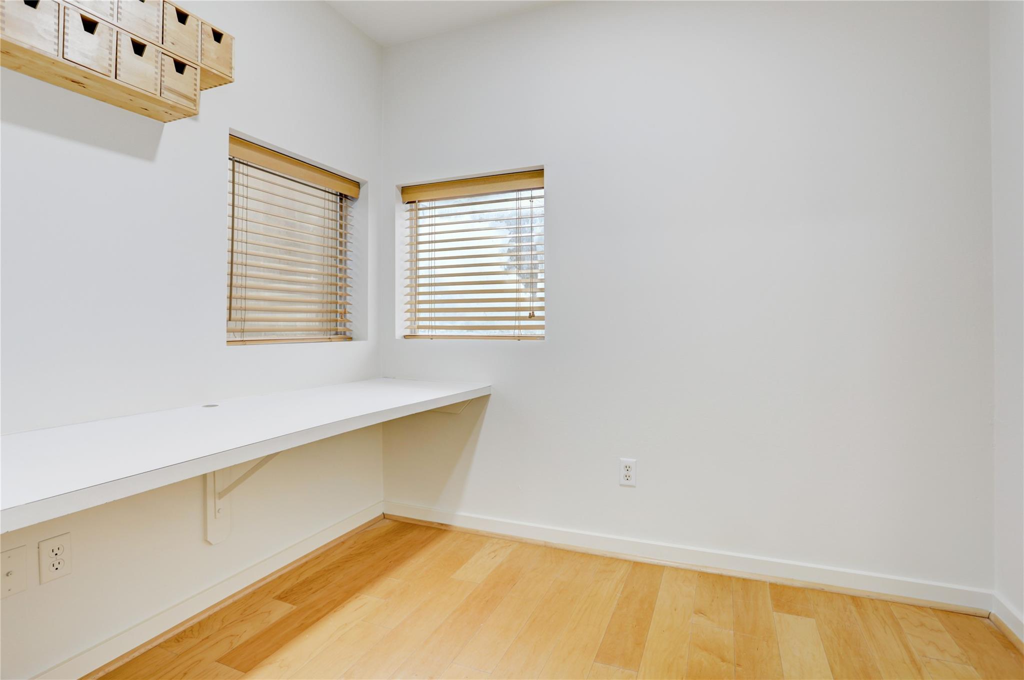 2720 Chenevert Street