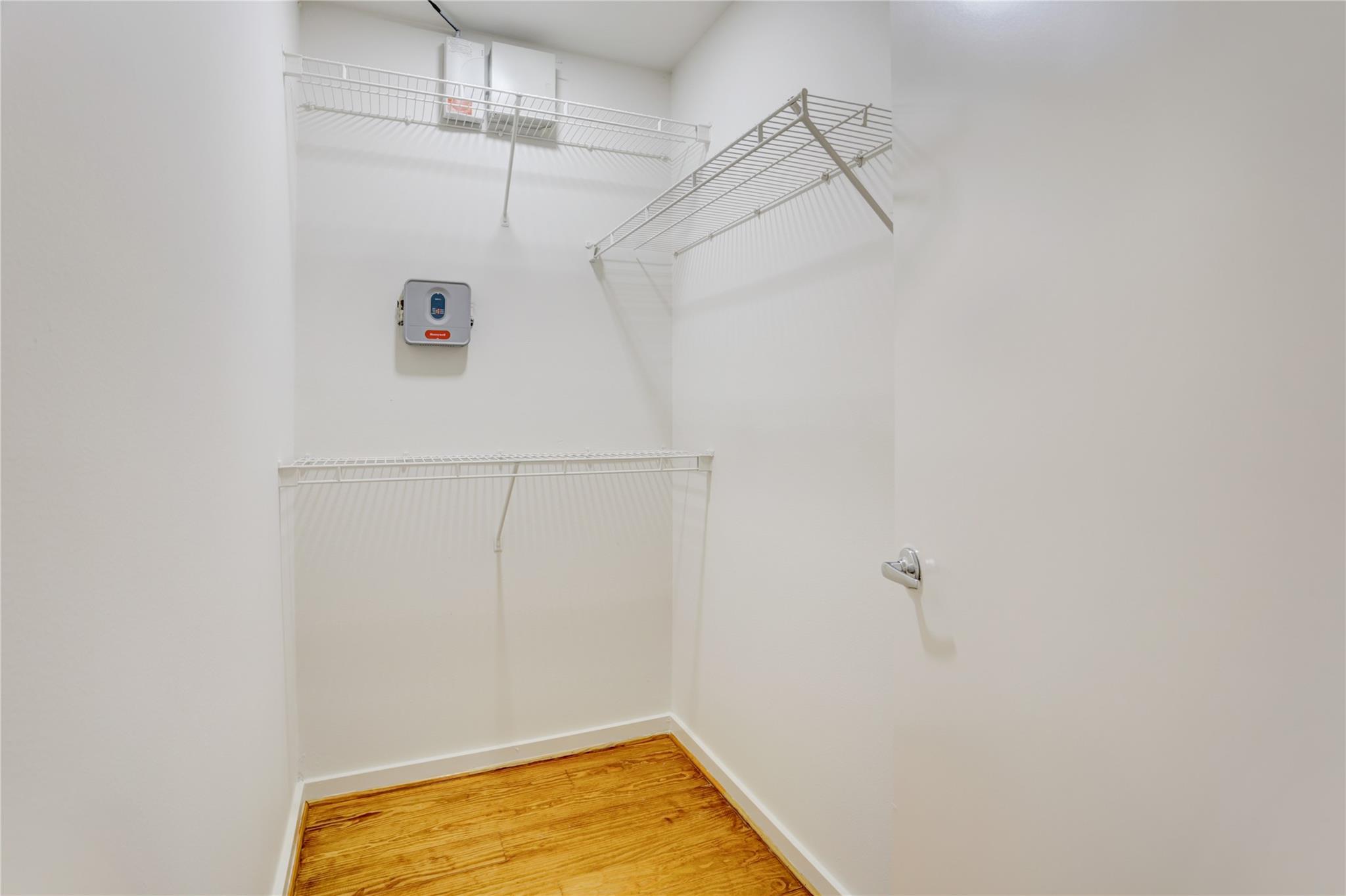 2720 Chenevert Street