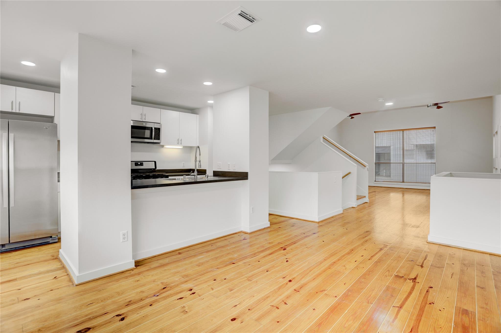 2720 Chenevert Street