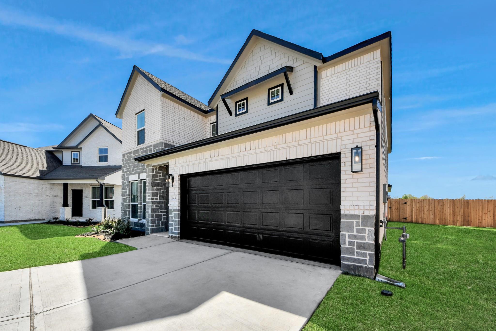 3081 Spoolwood Trail