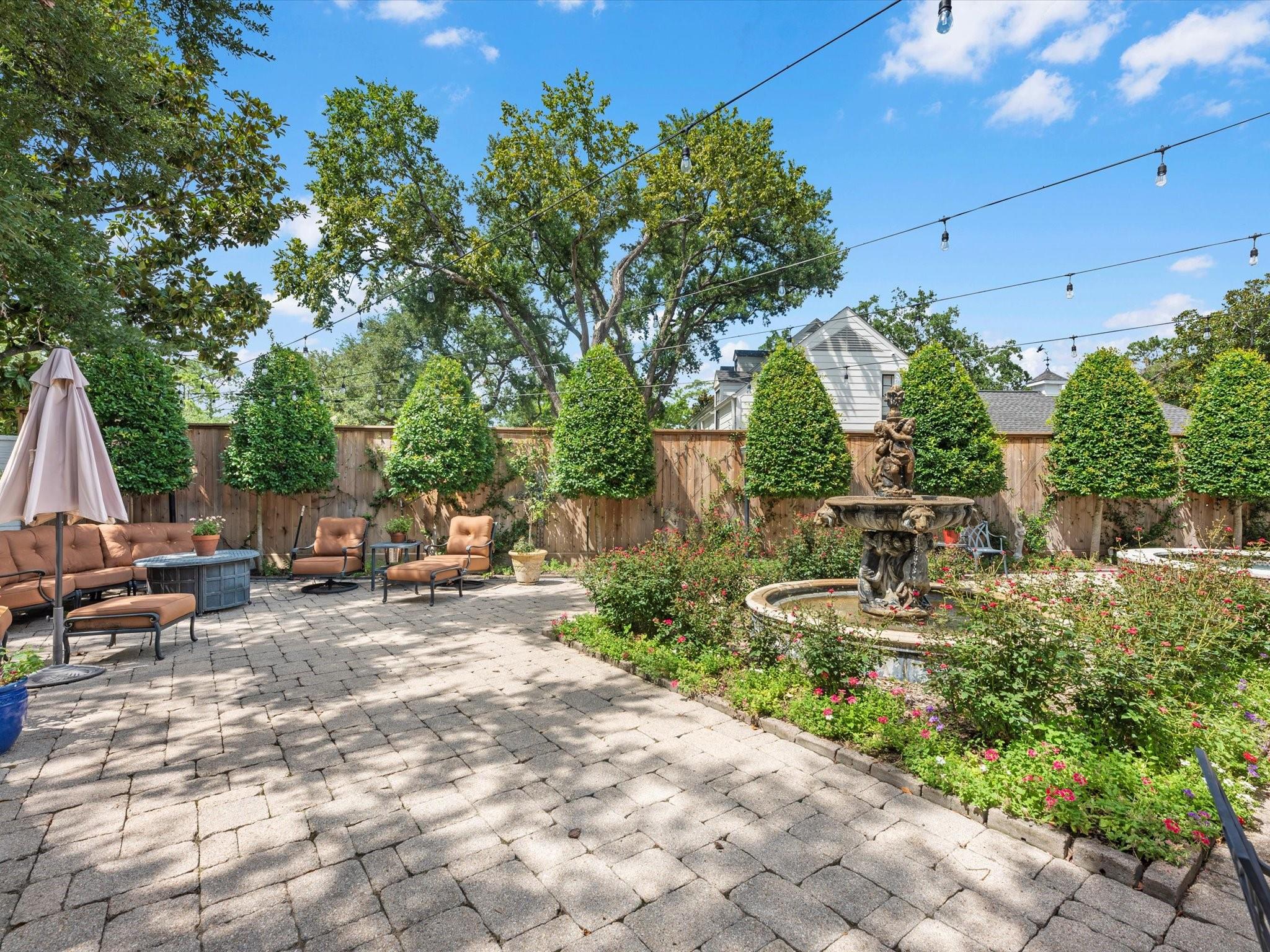 1561 Kirby Drive
