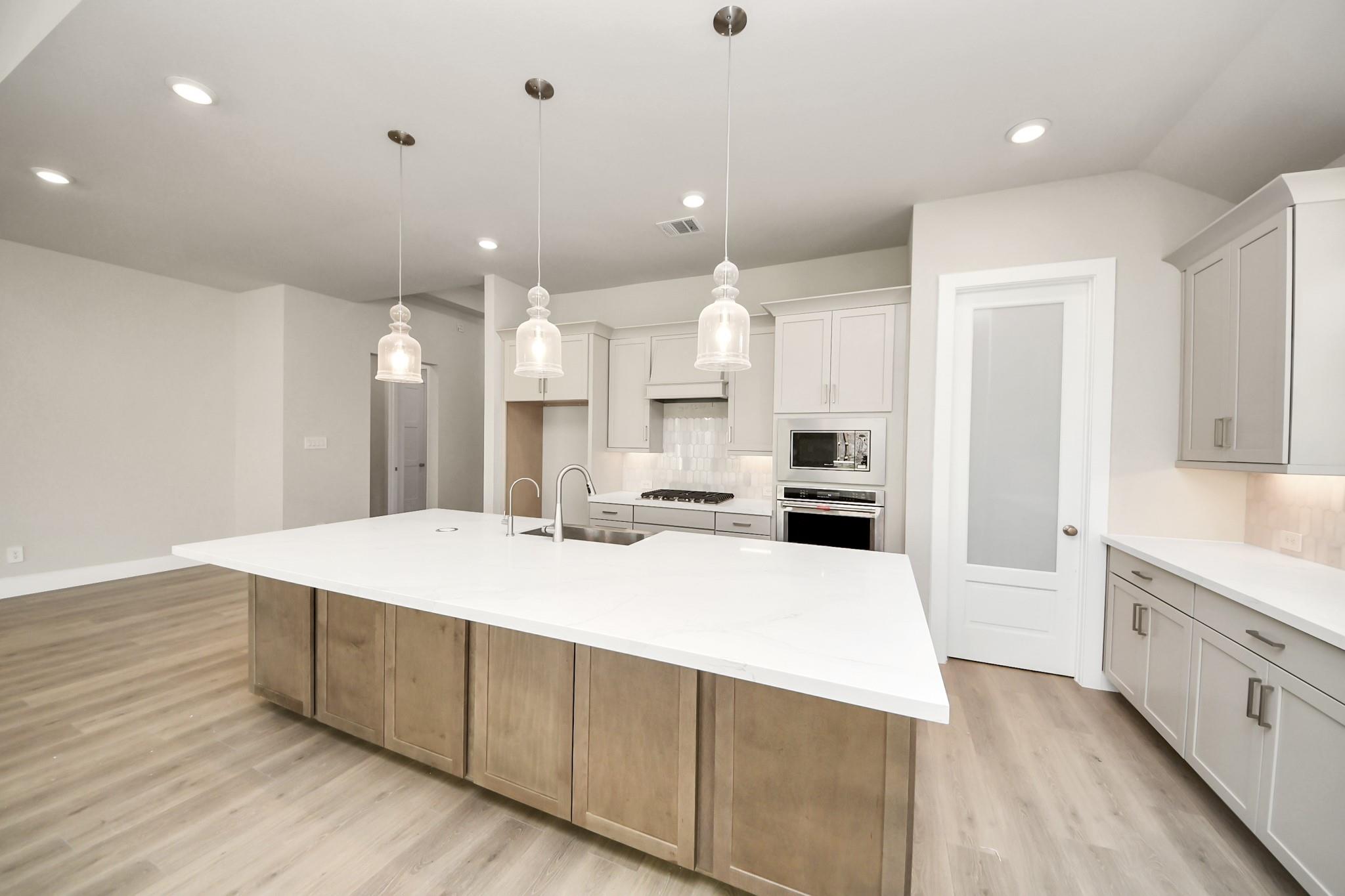 41422 Threadgill Way