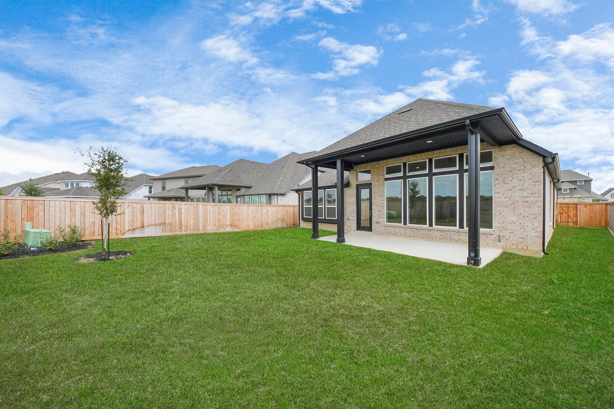 11235 Tropical Forest Way