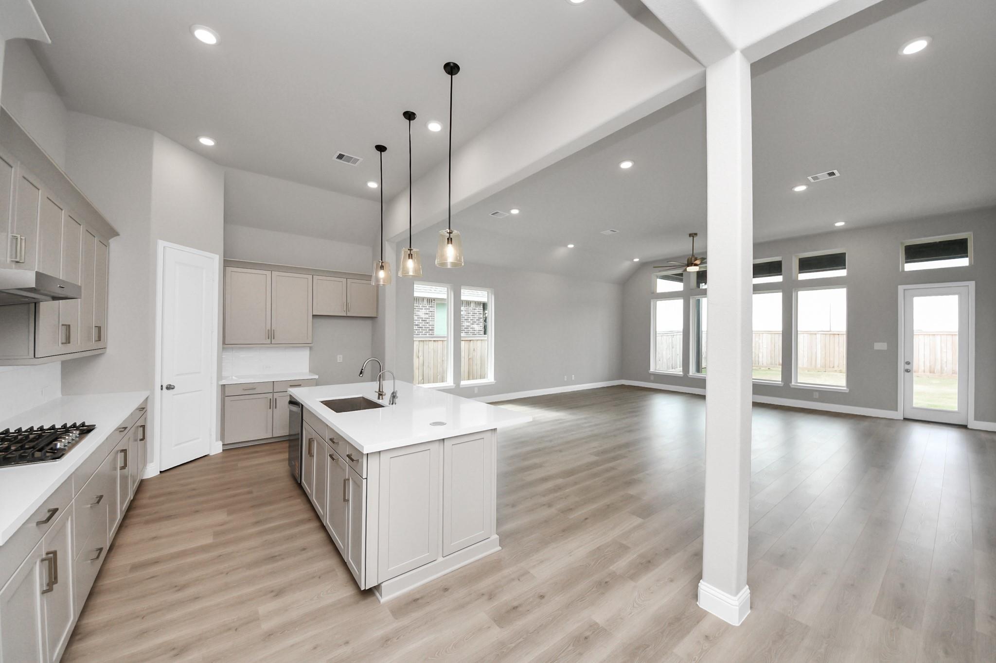 11235 Tropical Forest Way