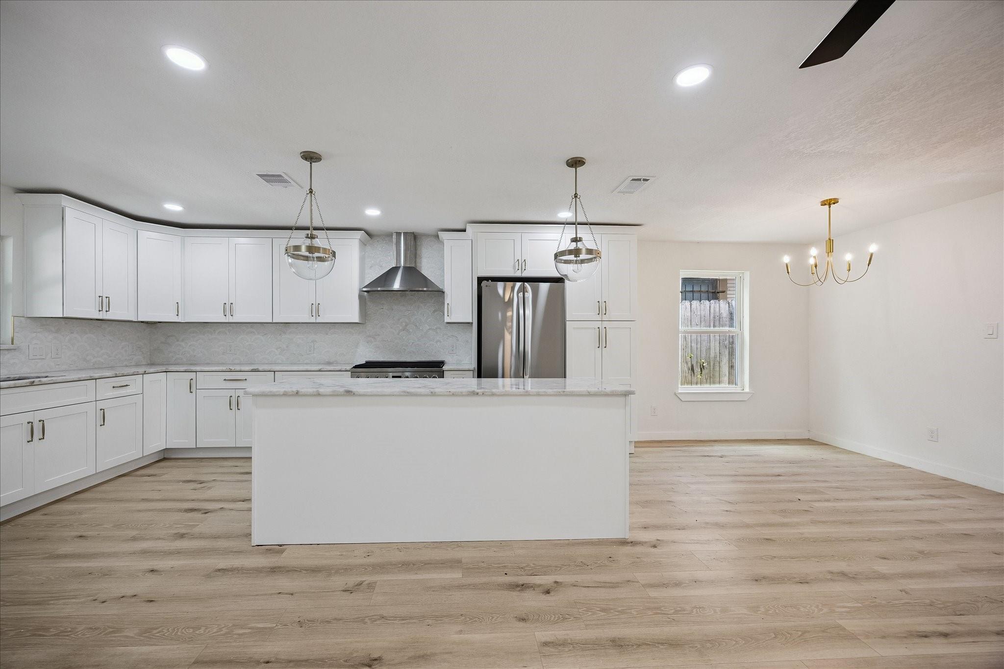 1630 1/2 Tabor Street