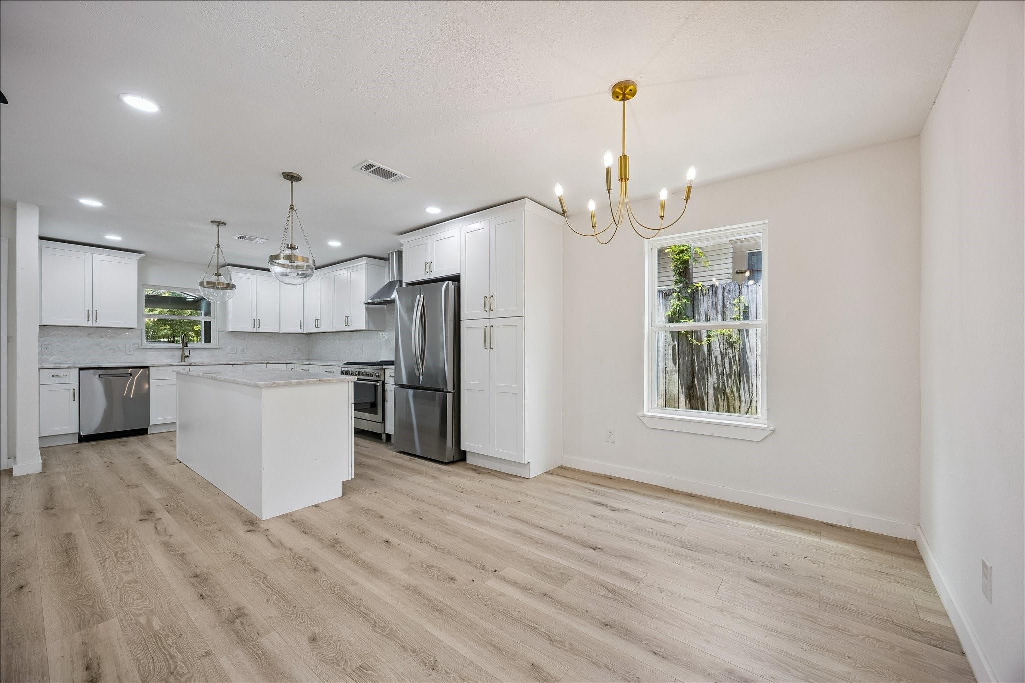 1630 1/2 Tabor Street