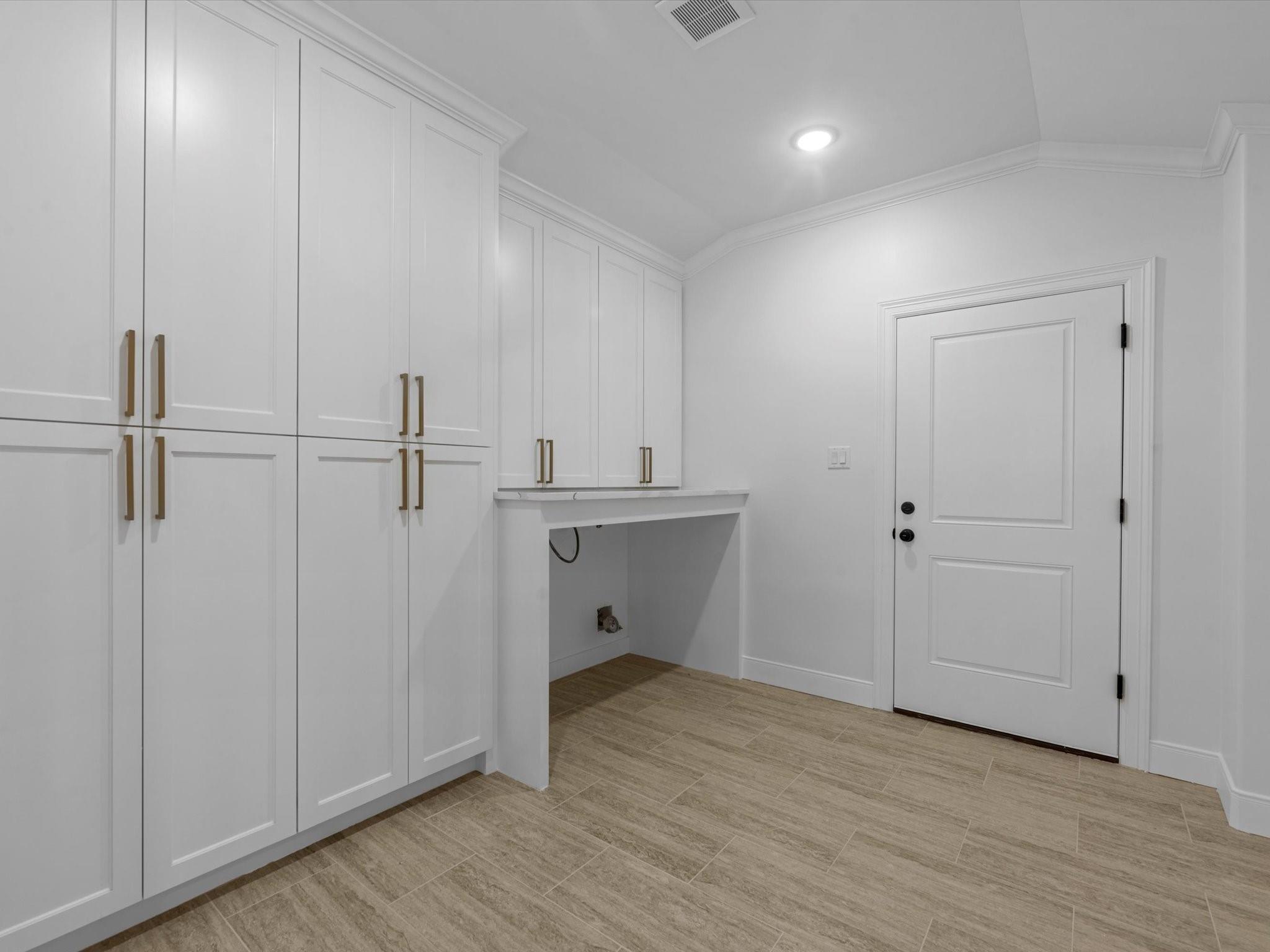 5042 Briarbend Drive