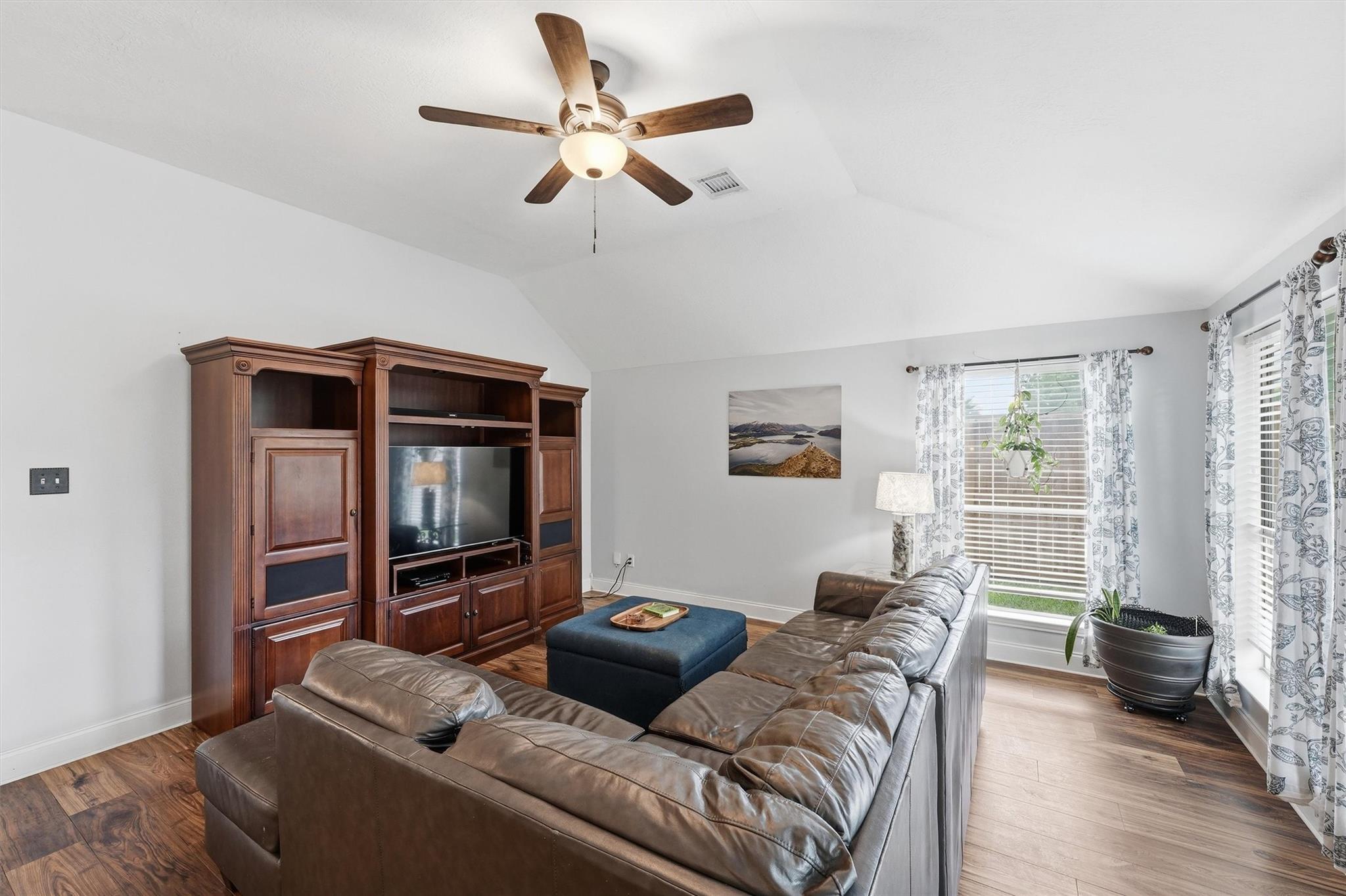 1433 Cottage Cove Court