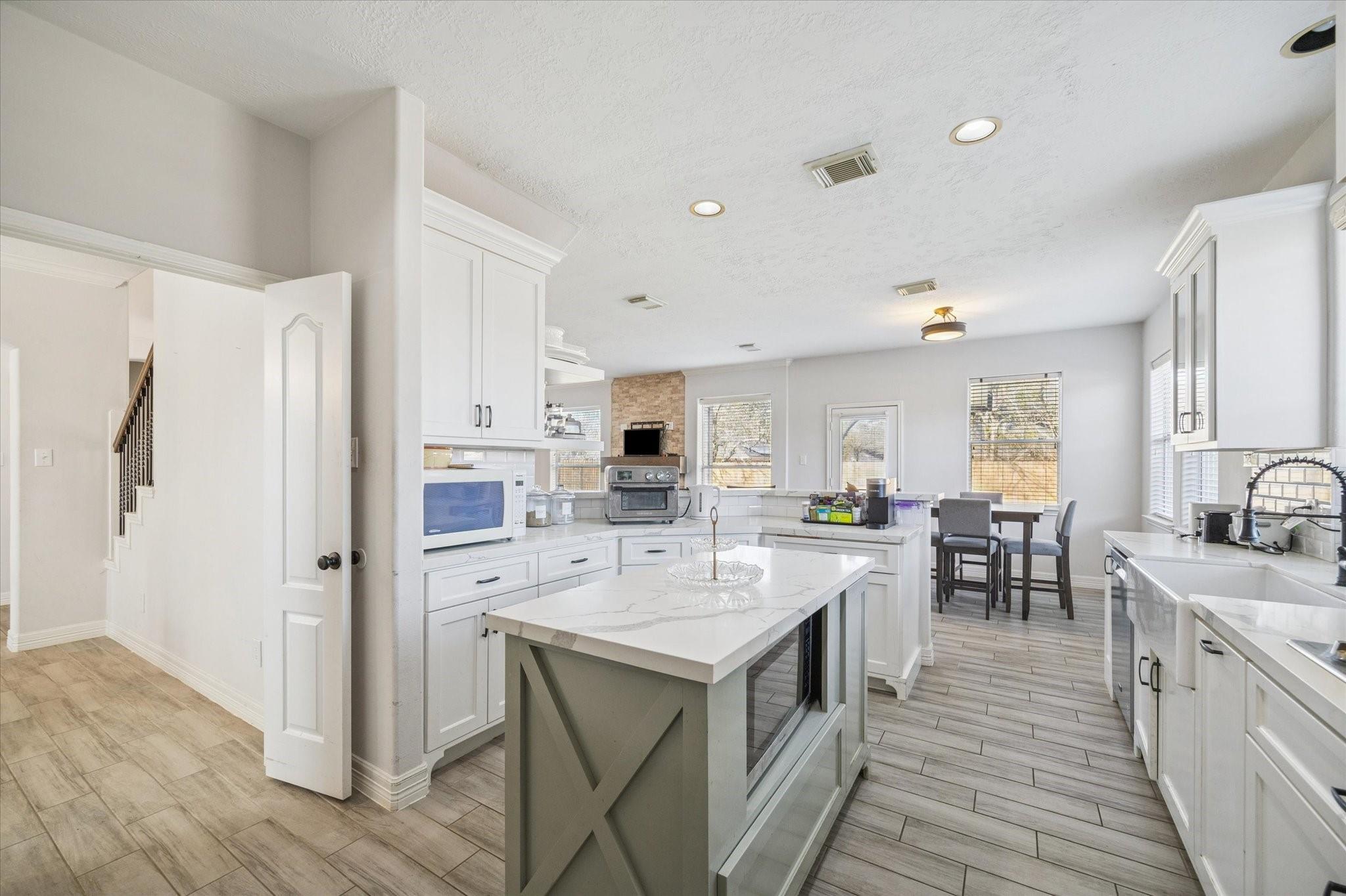 3802 Mission Valley Drive