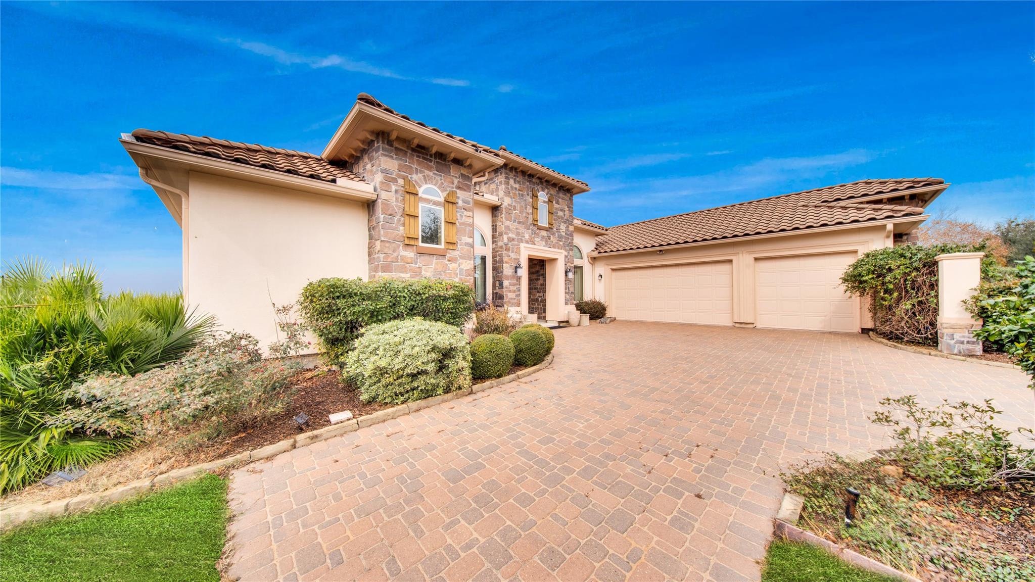 1019 Grand Estates Drive