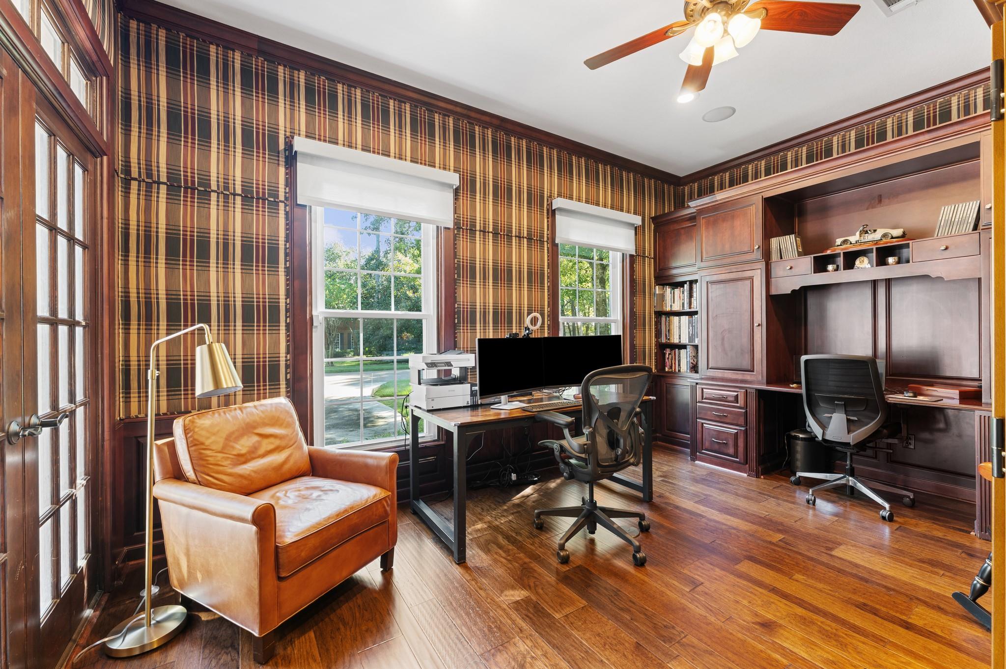 10401 Treeridge Place