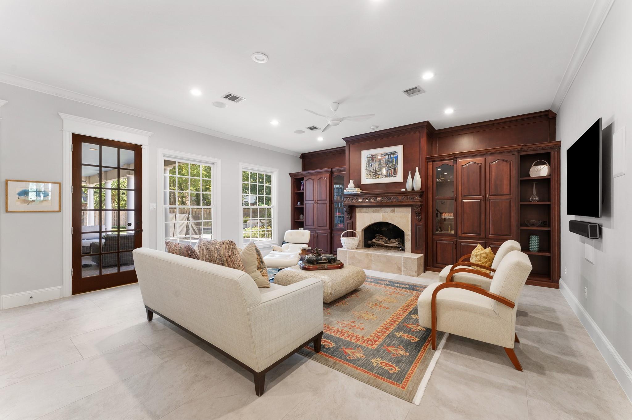 10401 Treeridge Place