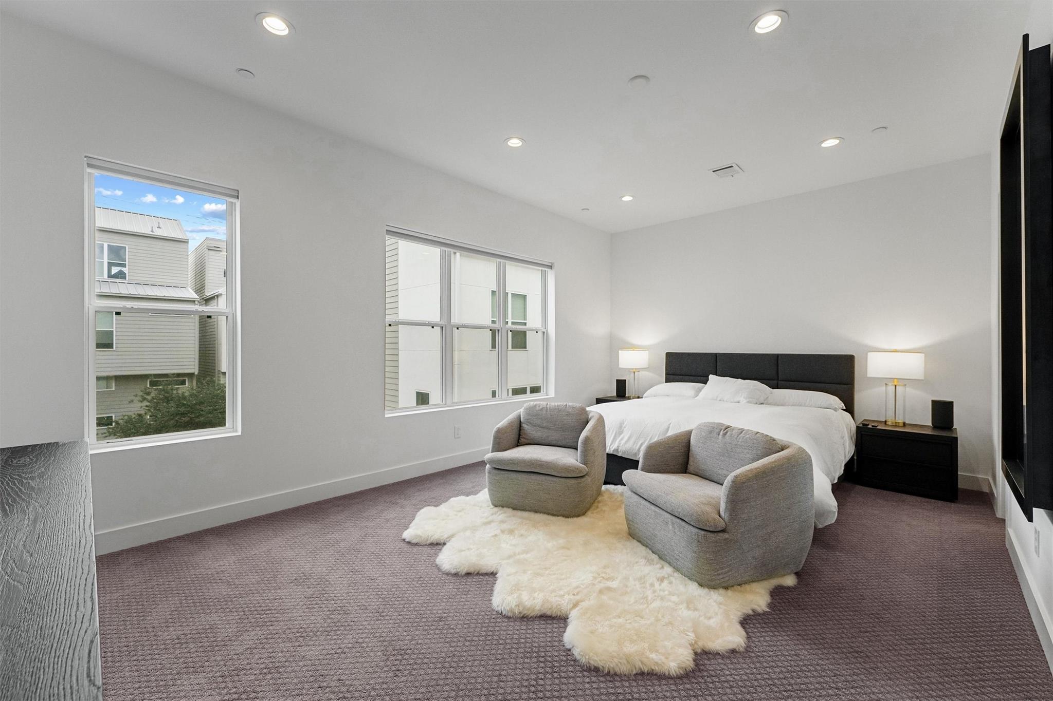 5854 E Post Oak Lane