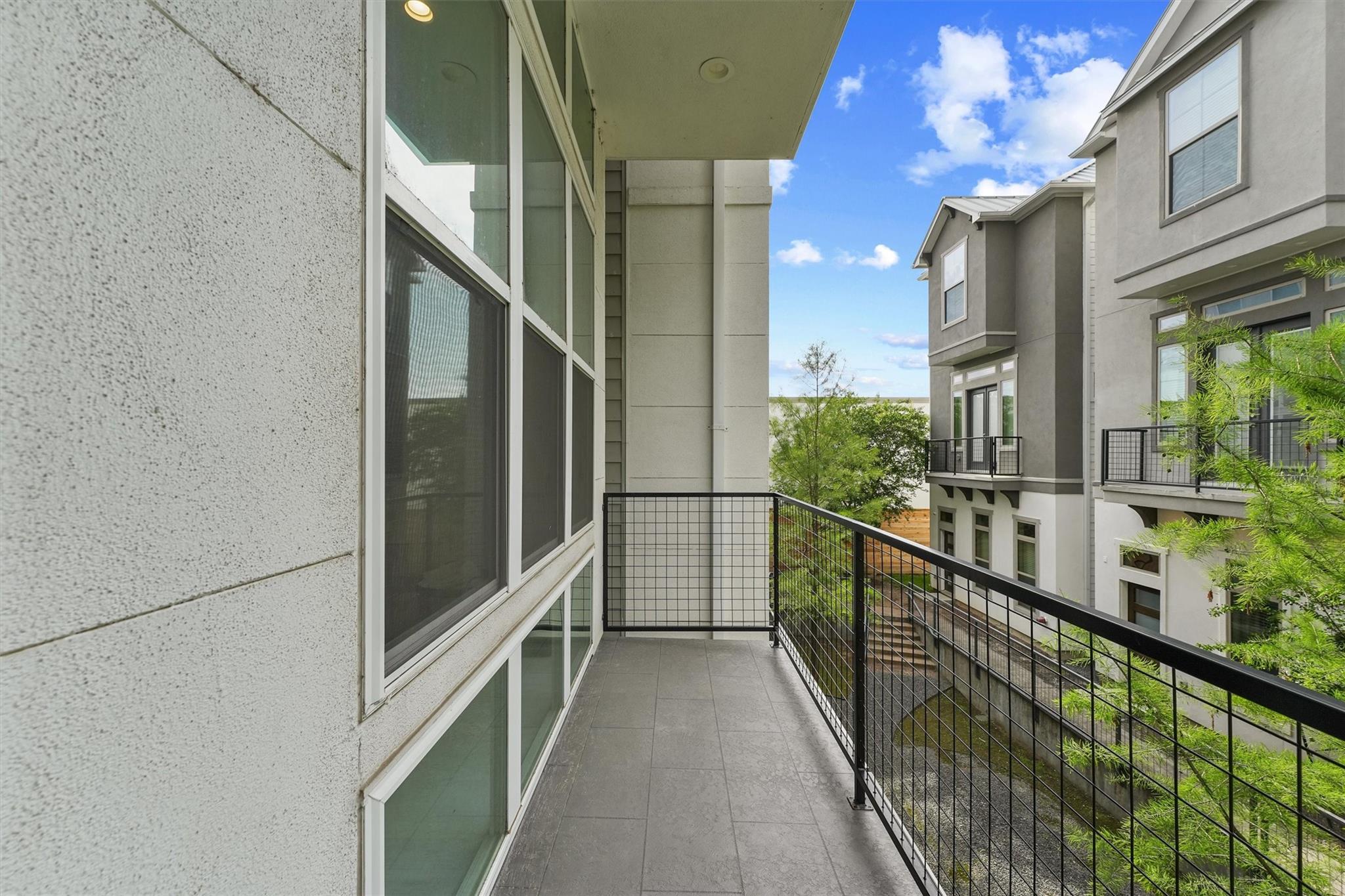 5854 E Post Oak Lane