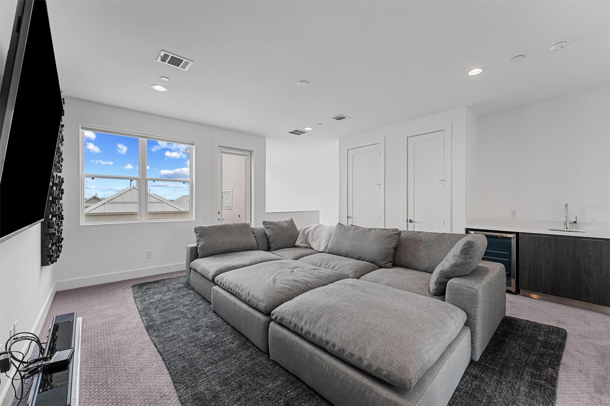 5854 E Post Oak Lane