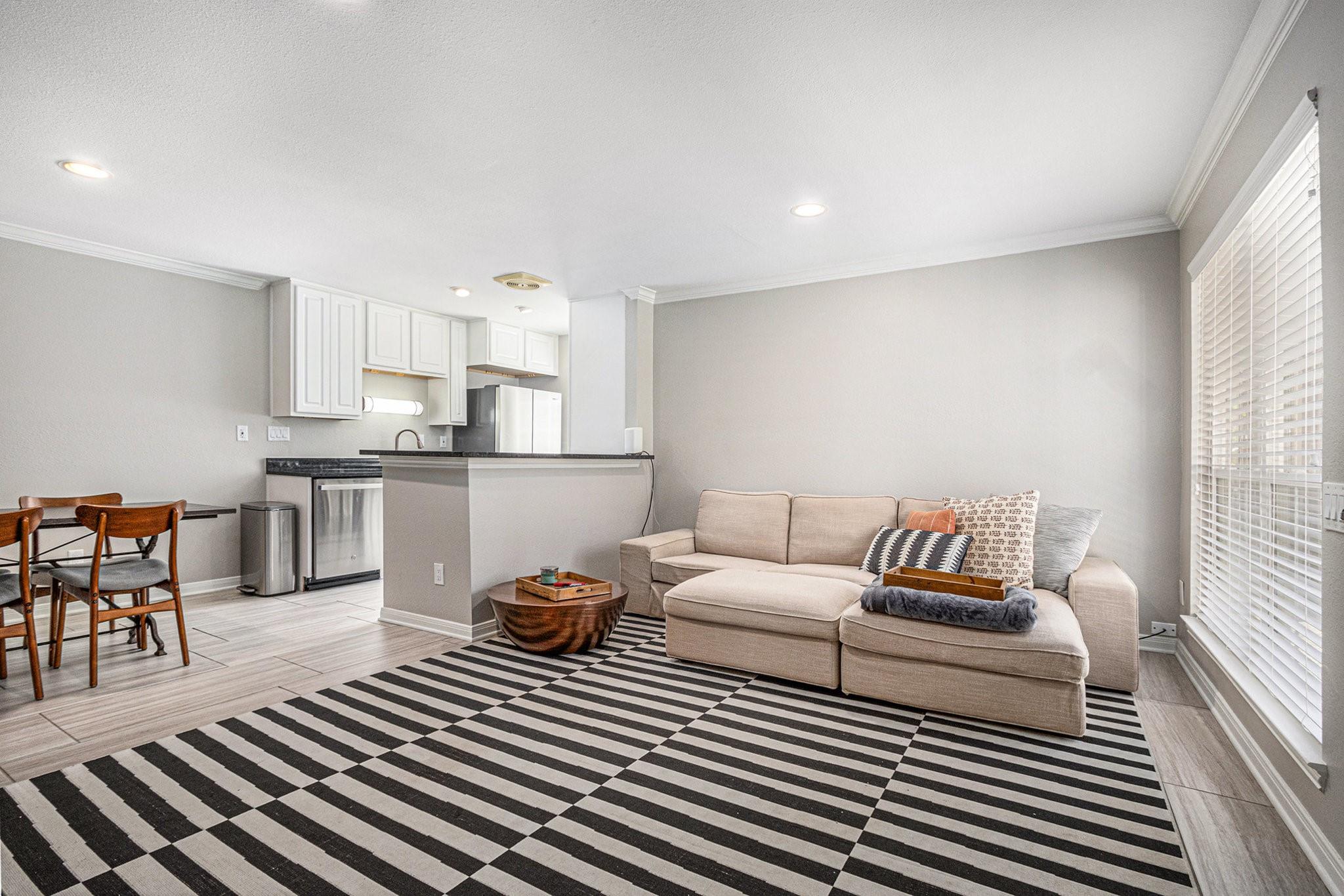 1880 White Oak Drive # 111