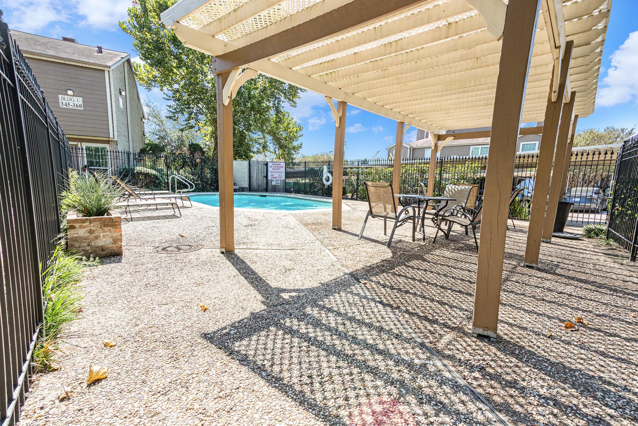 1880 White Oak Drive # 111