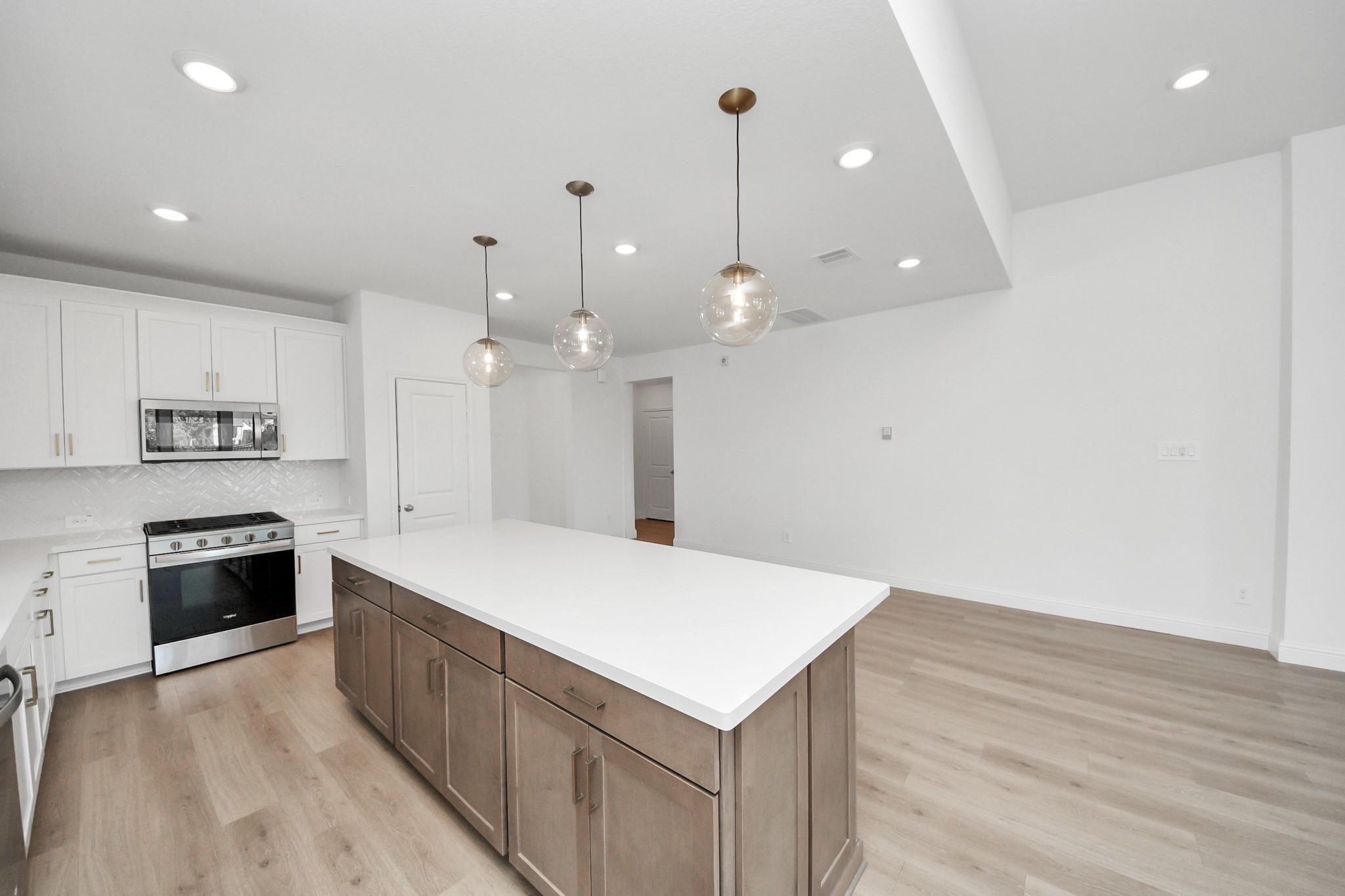 7727 Cattail Shallows Lane