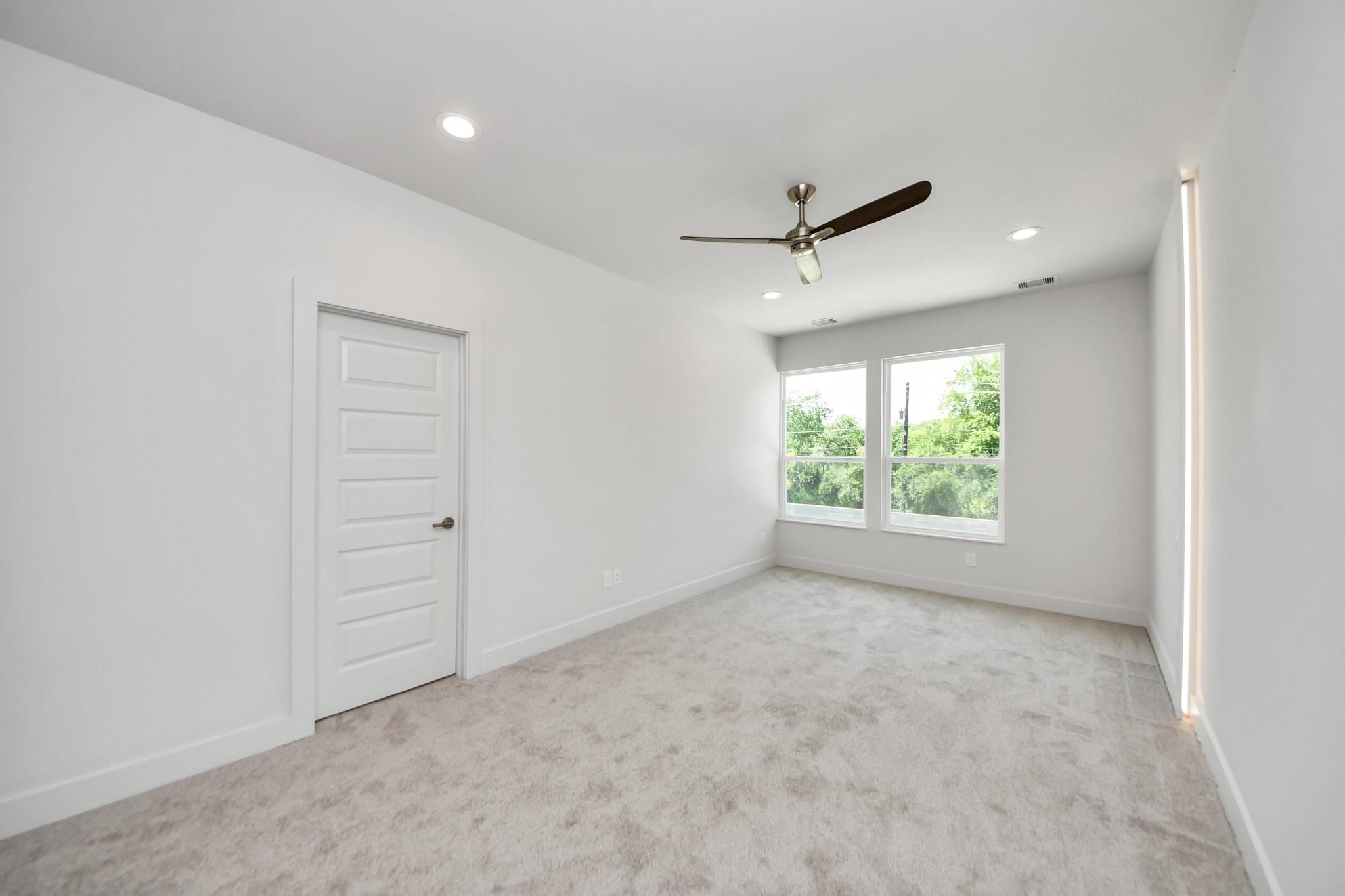 3015 Pelon Cay Drive