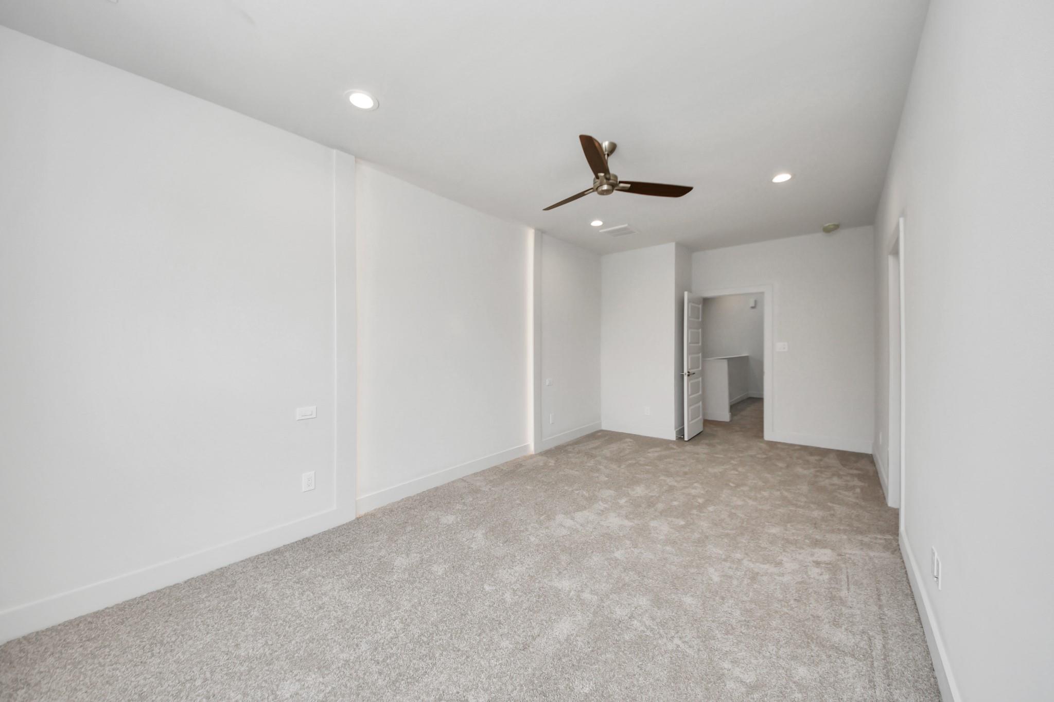 3015 Pelon Cay Drive