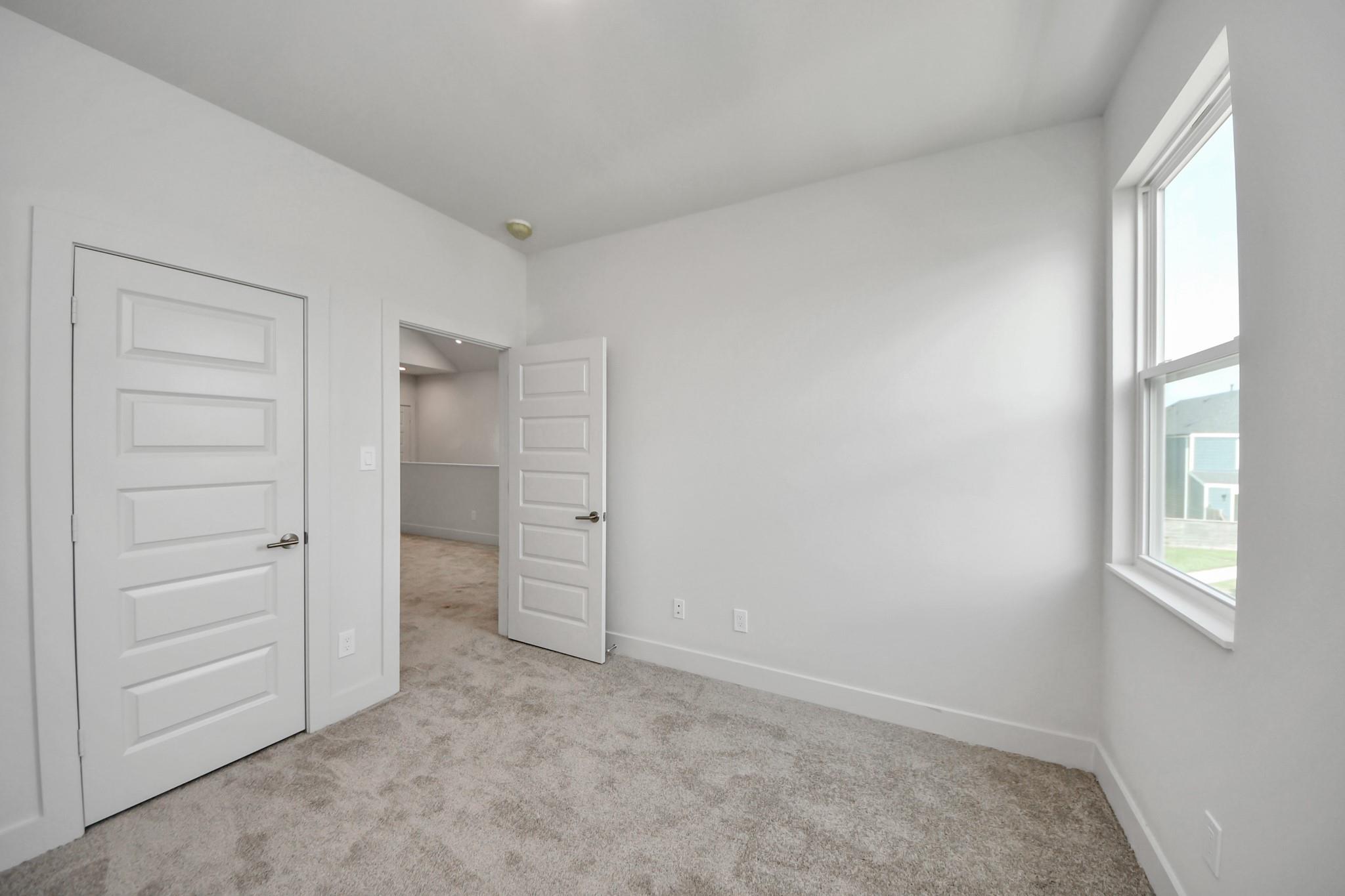 3015 Pelon Cay Drive