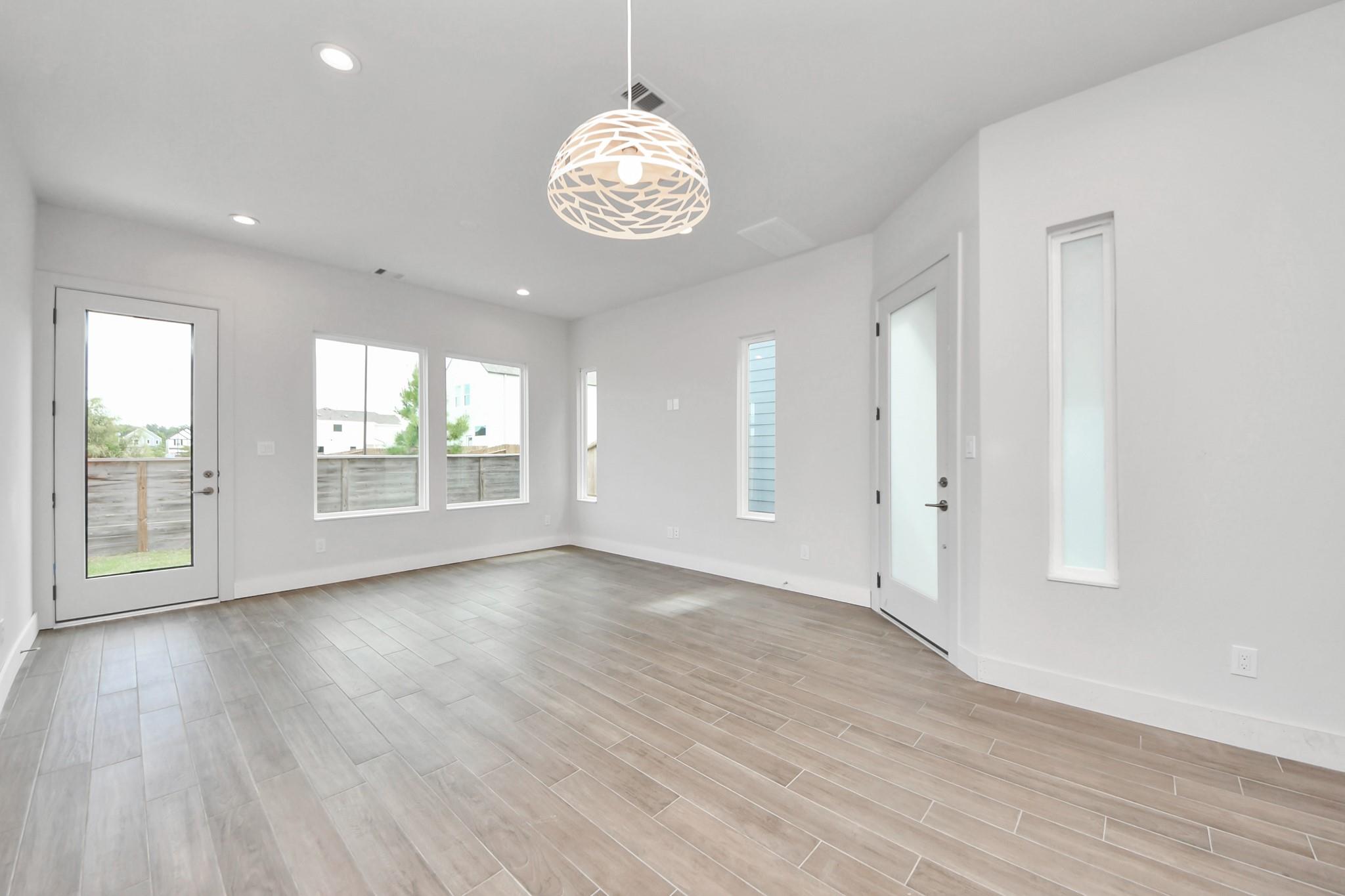 3015 Pelon Cay Drive