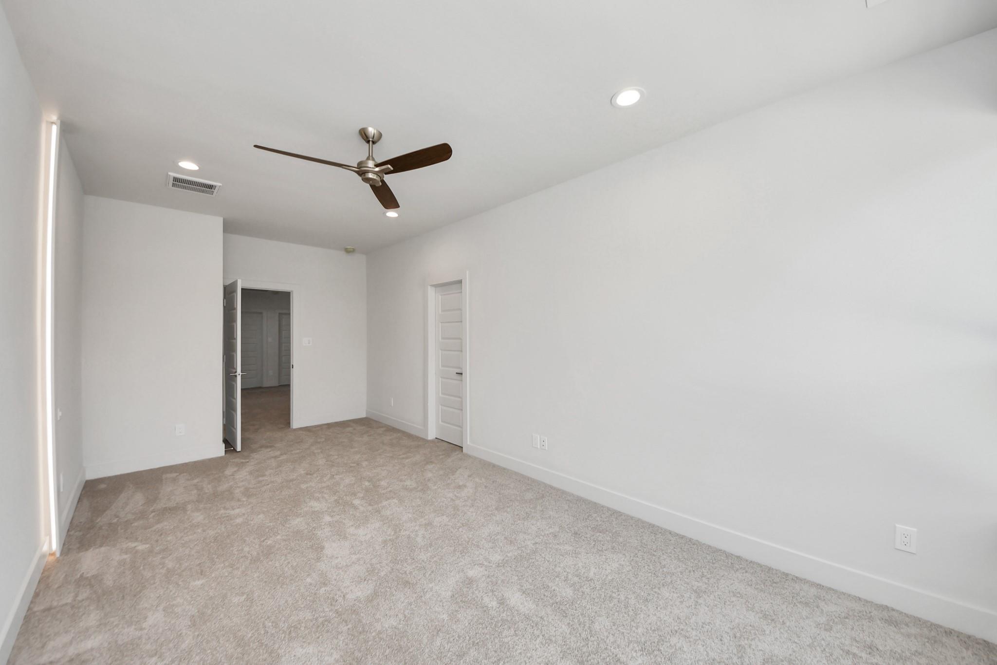 3015 Pelon Cay Drive