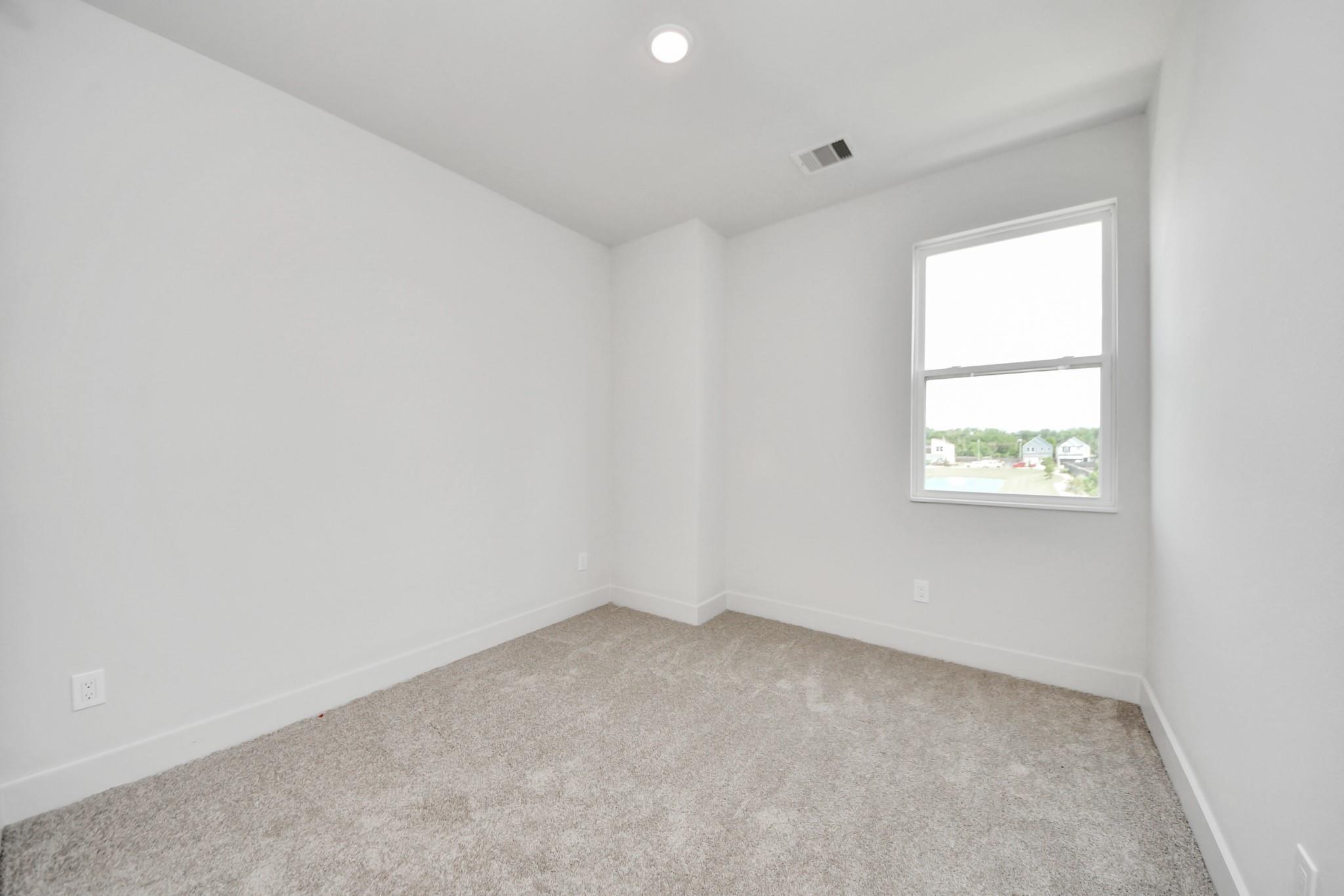 3015 Pelon Cay Drive