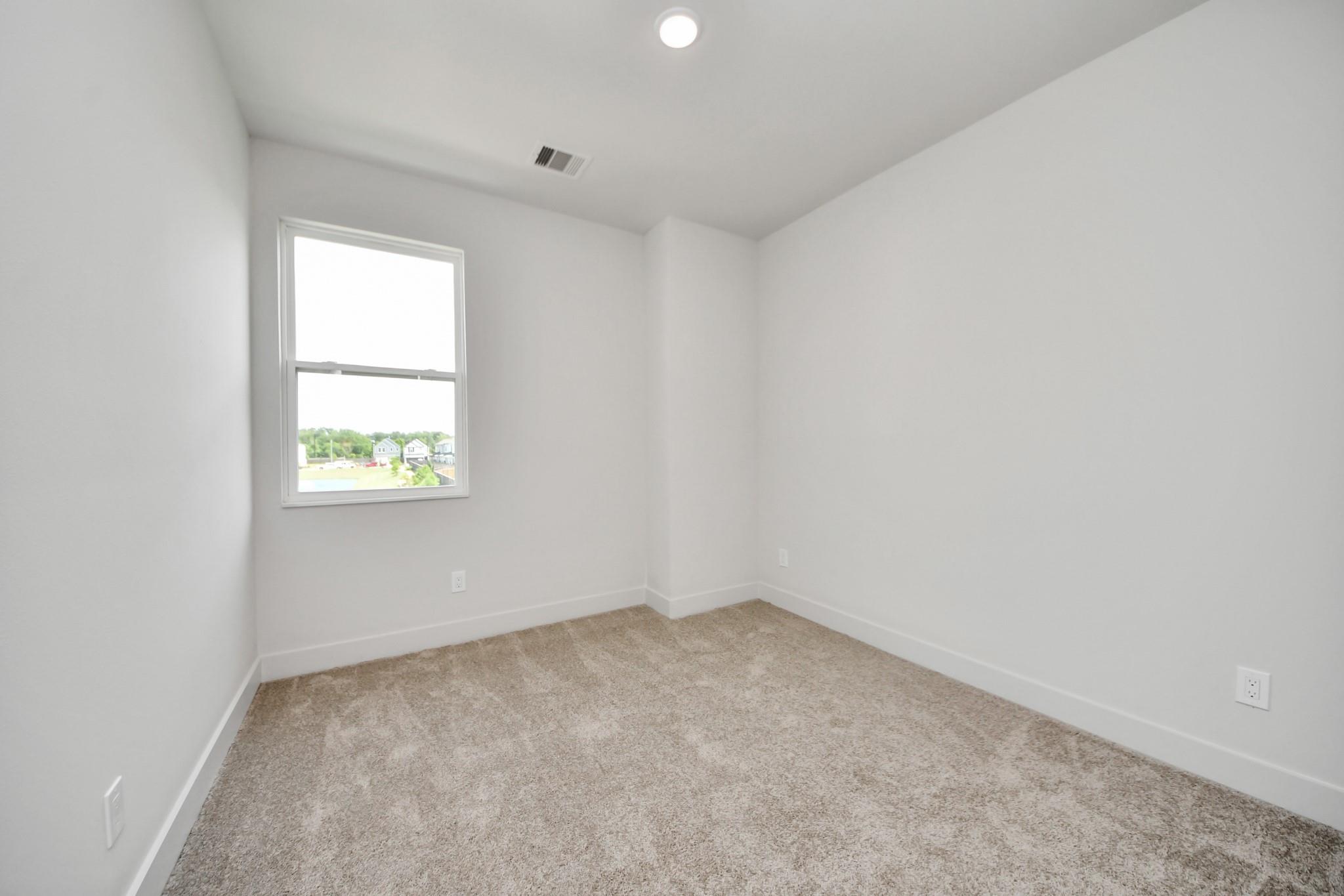 3015 Pelon Cay Drive