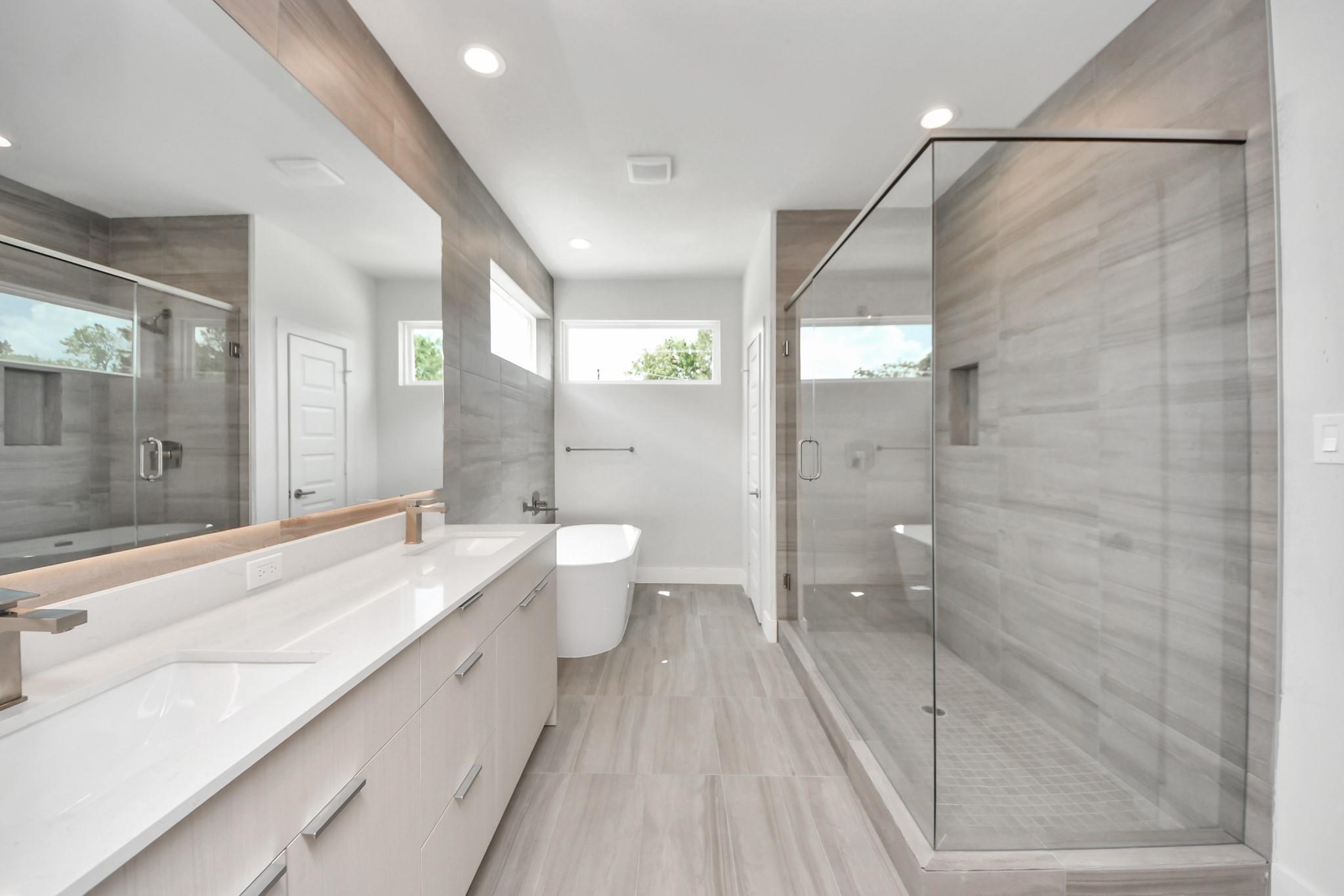 3015 Pelon Cay Drive