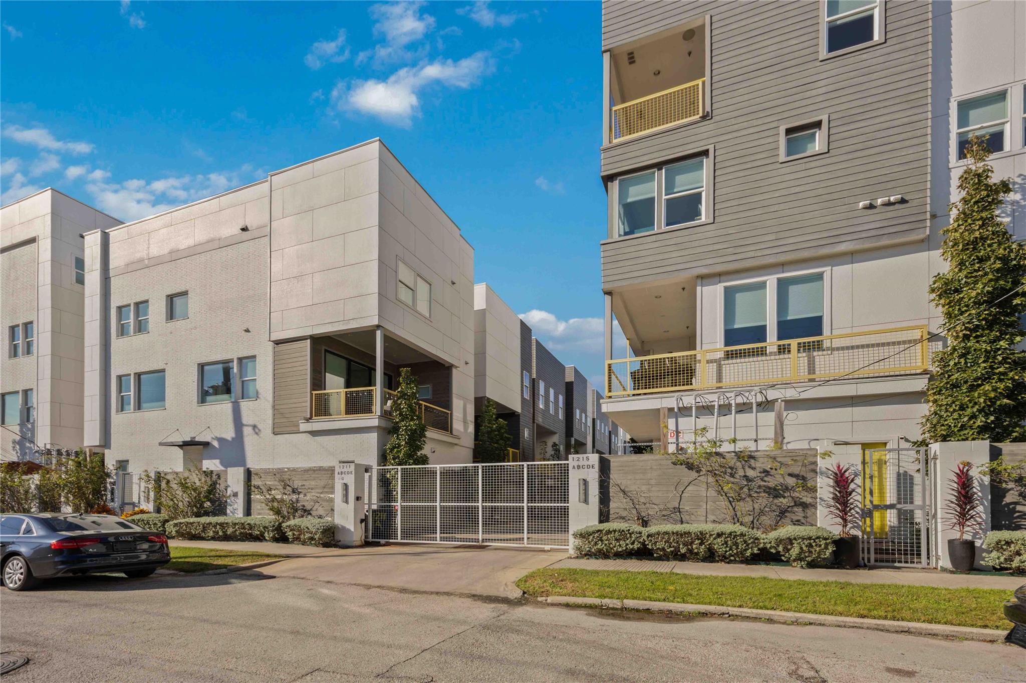 1211 Hickory Street # D