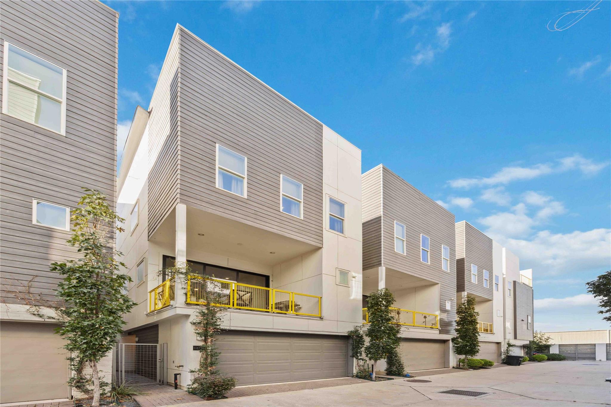 1211 Hickory Street # D