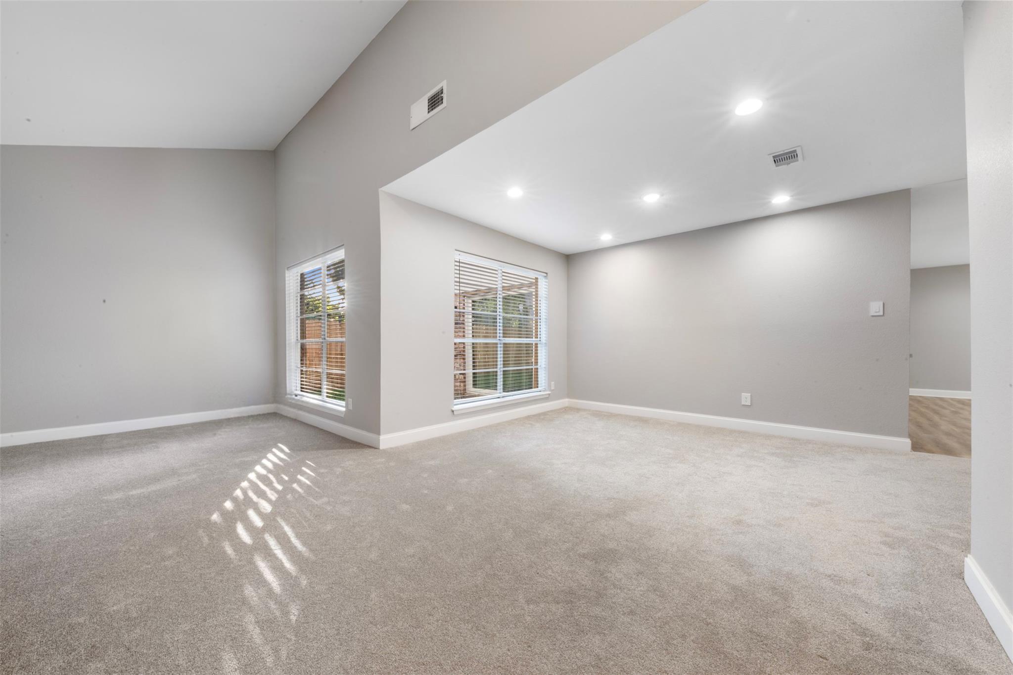 6502 Trail Valley Way