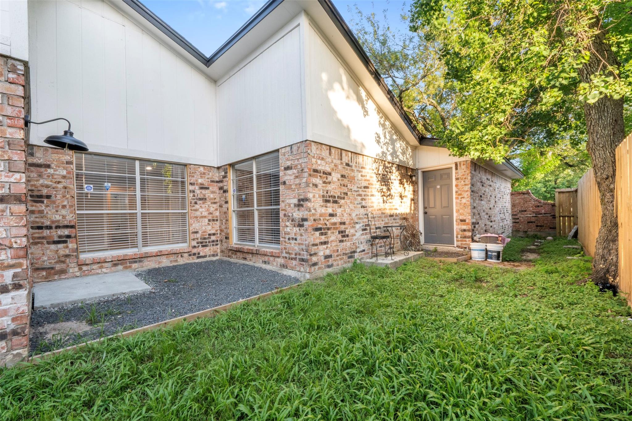 6502 Trail Valley Way