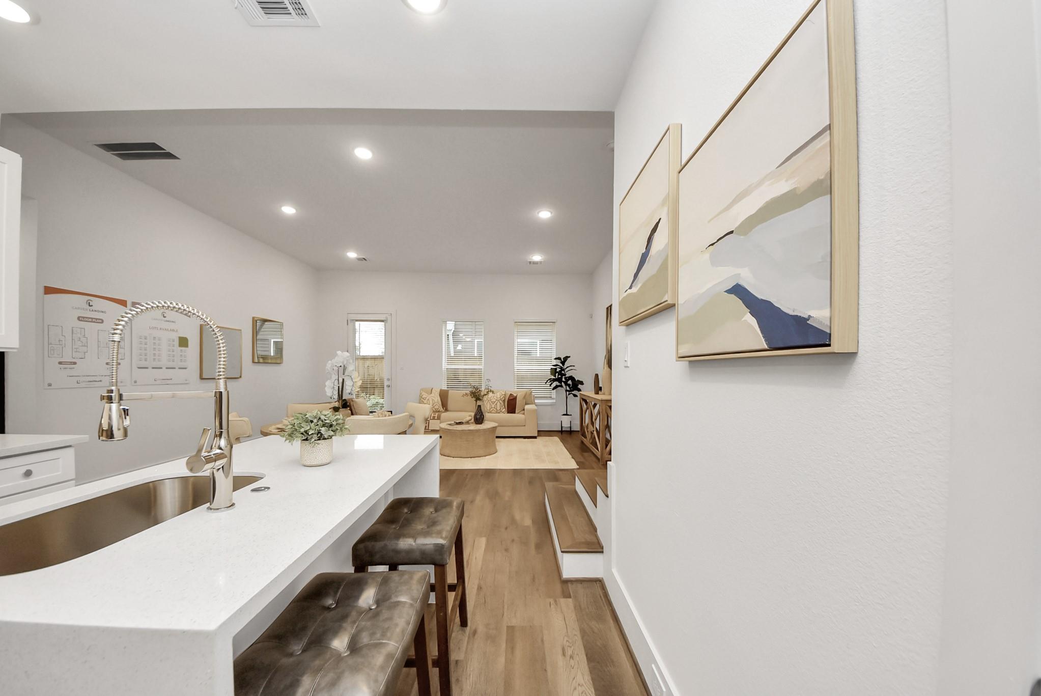 7504 Carver Road Unit: E