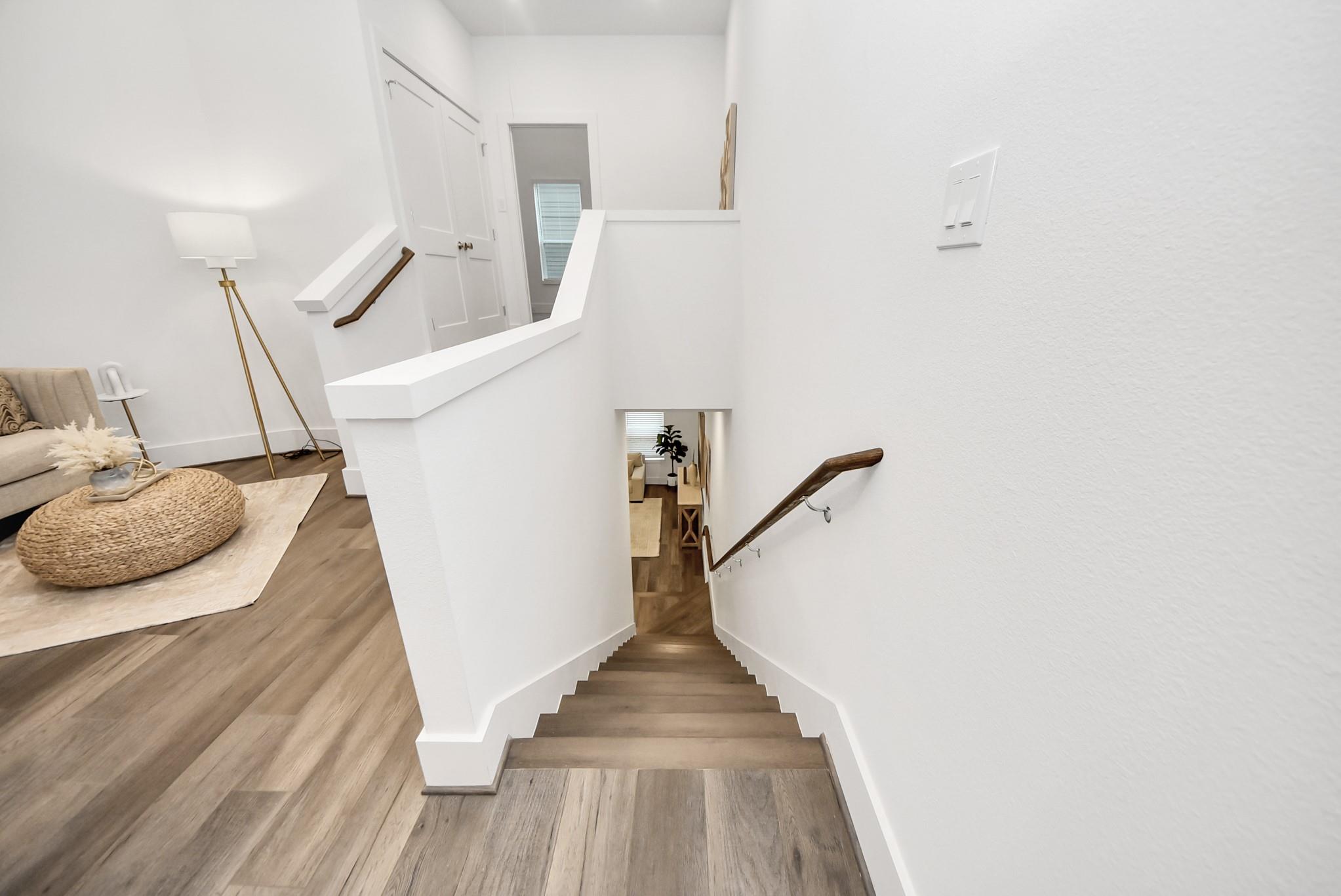 7504 Carver Road Unit: E