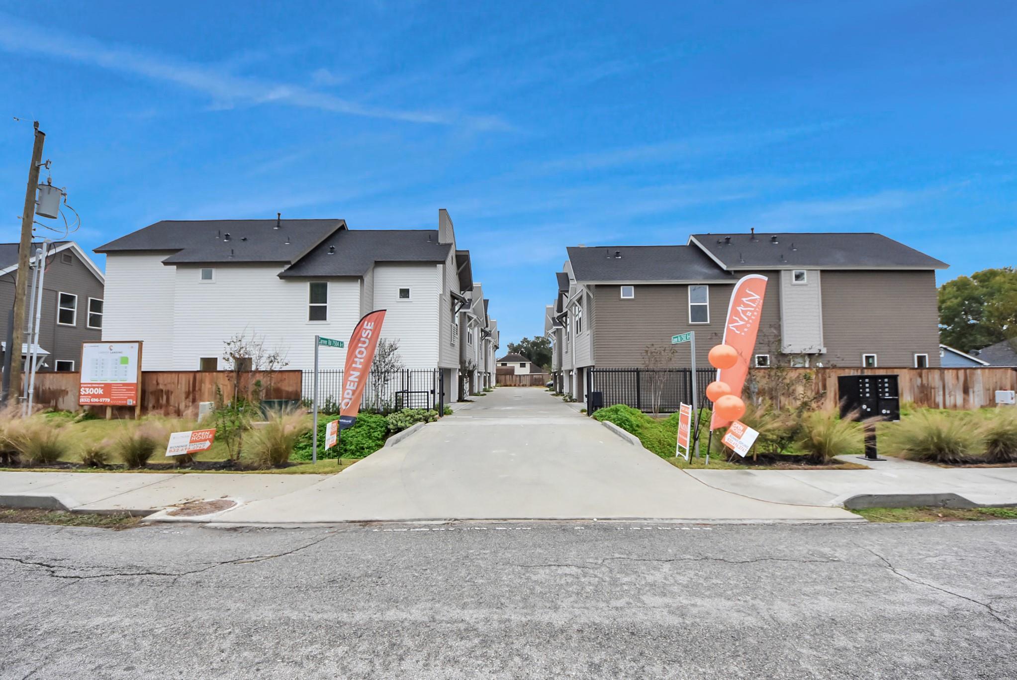 7504 Carver Road Unit: E