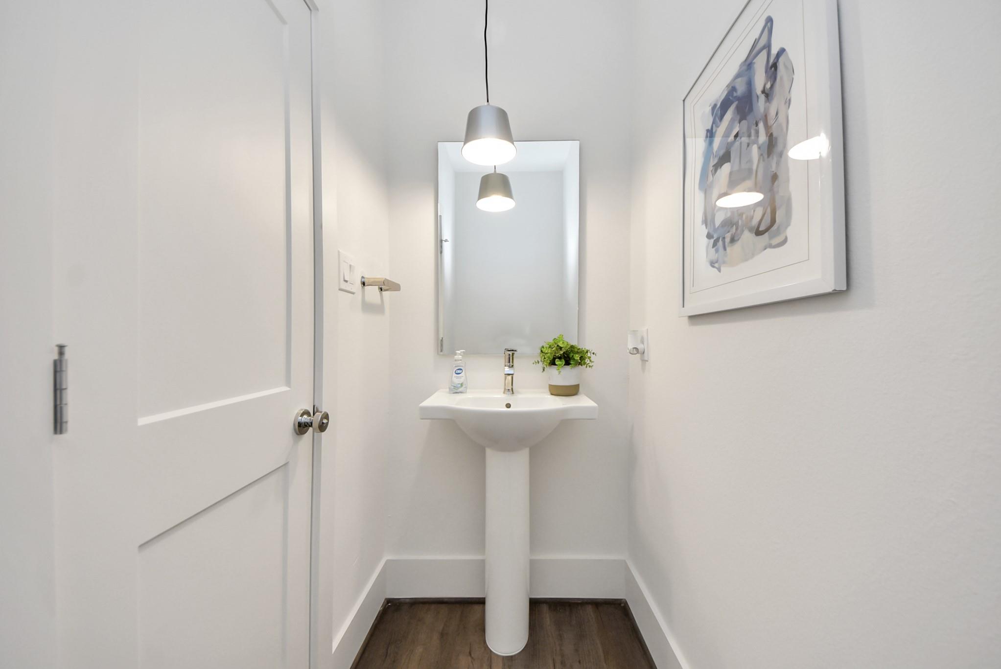 7504 Carver Road Unit: E