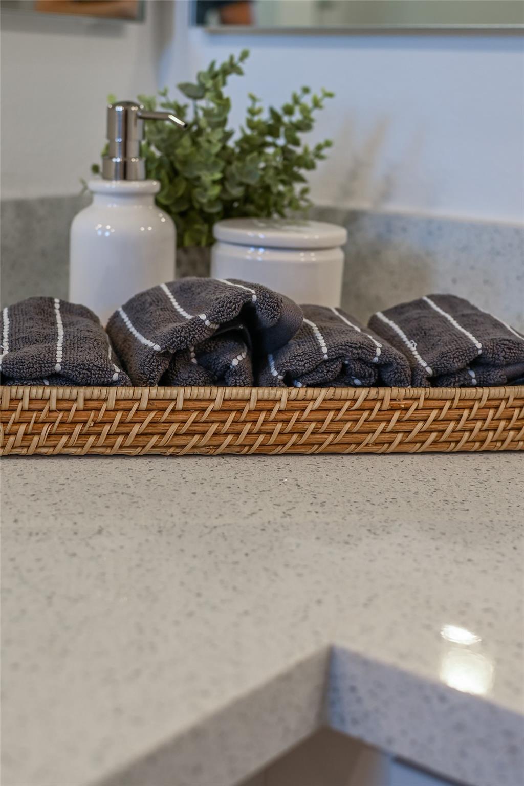 7607 Victory Reserve Street